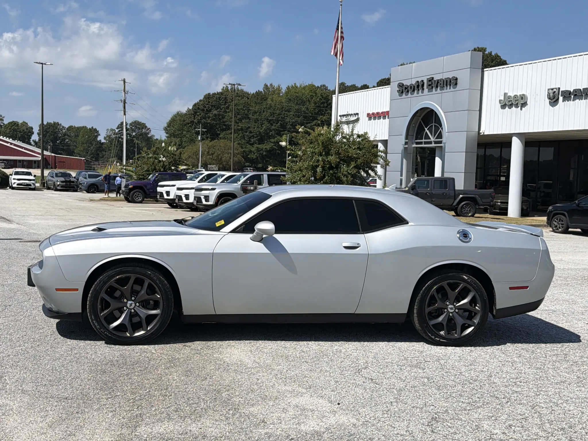 2019 Dodge Challenger SXT Auto Plus photo 4