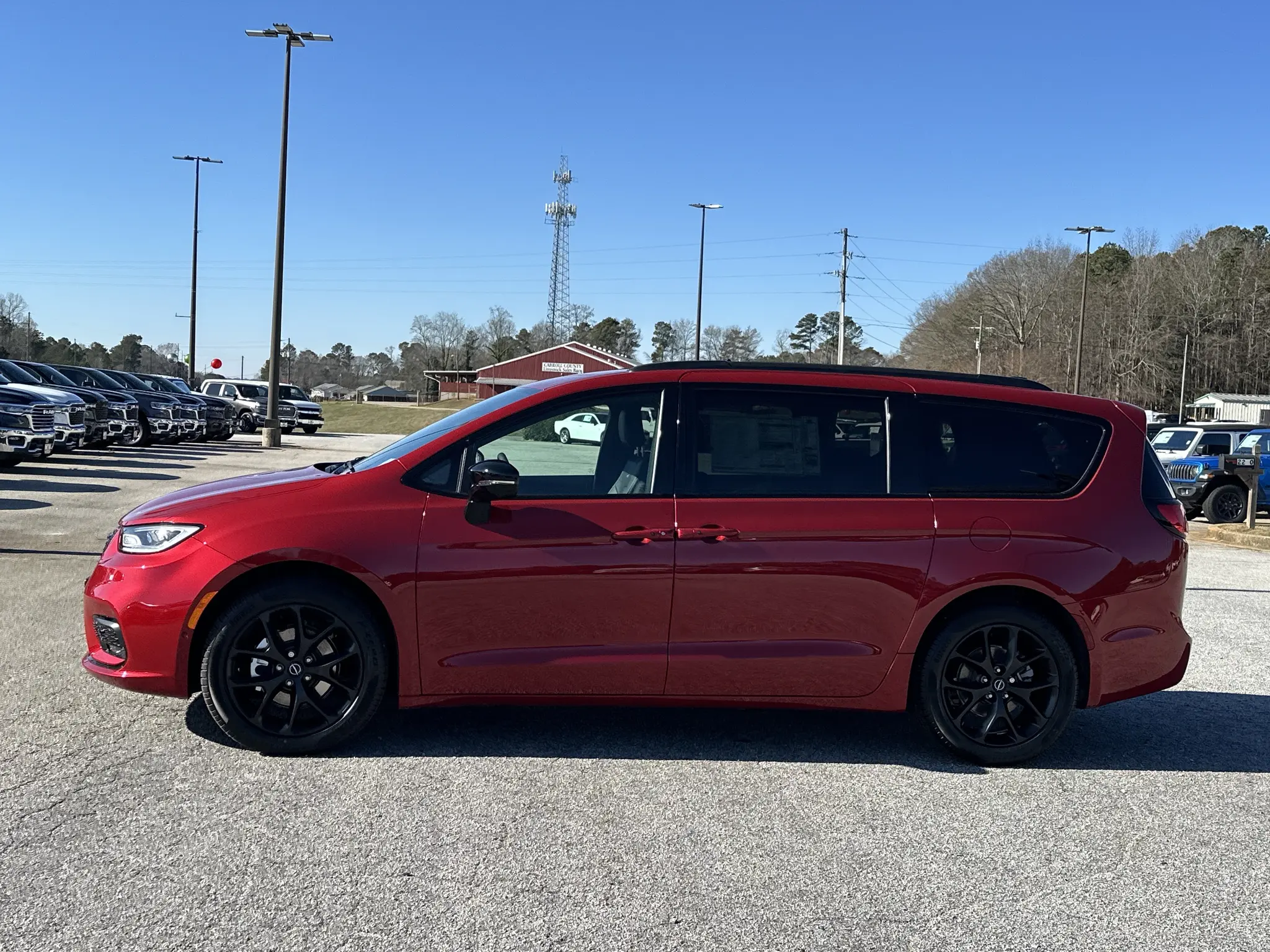 2026 Chrysler Pacifica Select photo 5