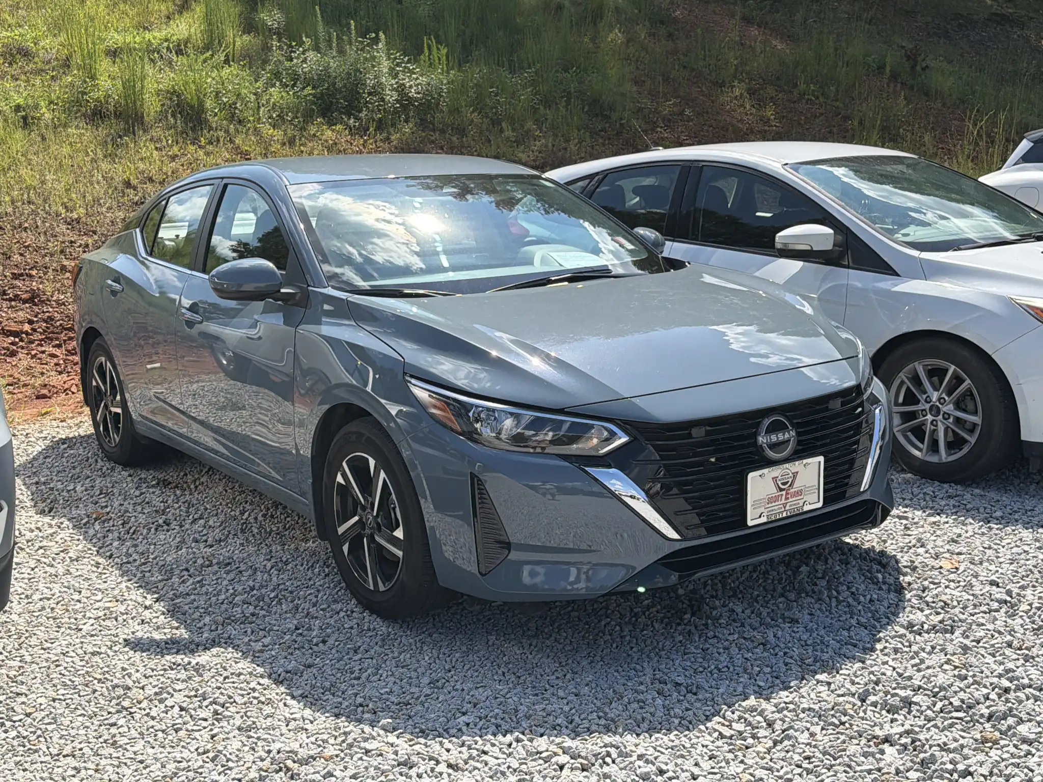 2025 Nissan Sentra SV CVT's photo