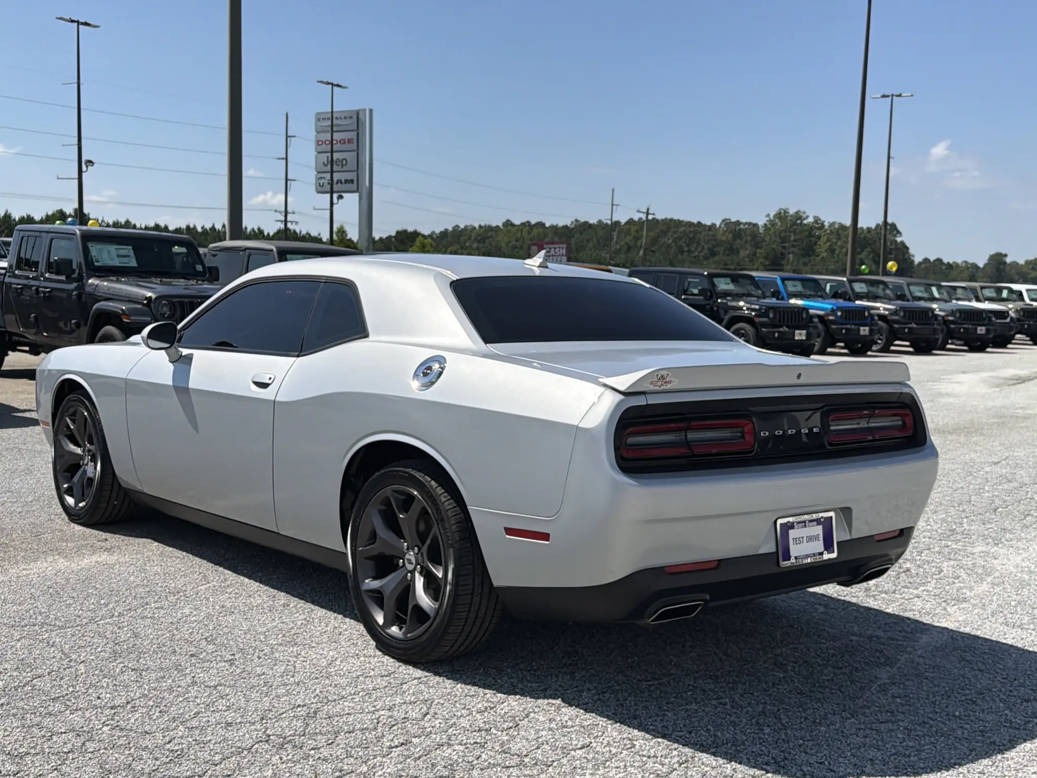 2019 Dodge Challenger SXT Auto Plus photo 5