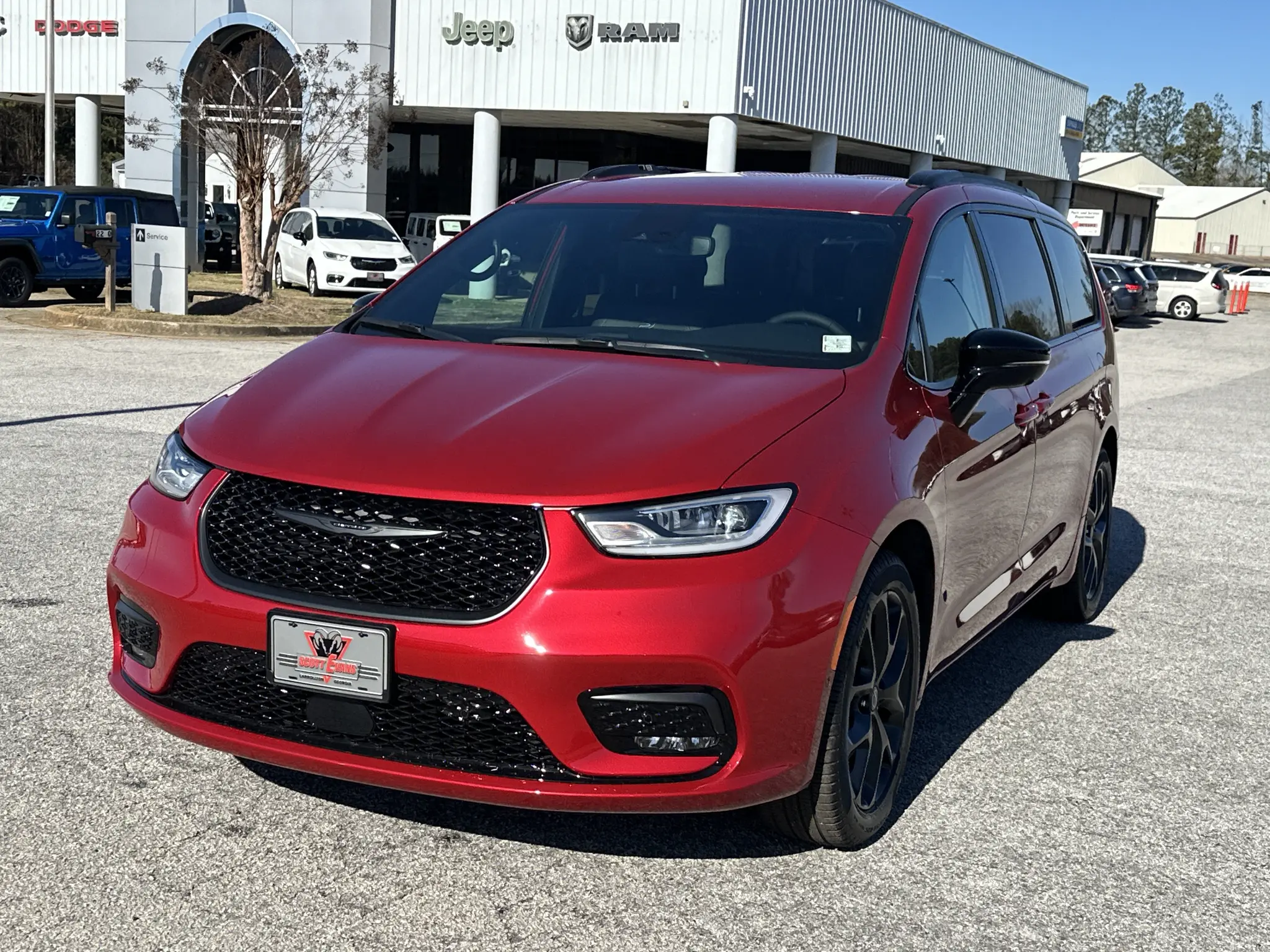 2026 Chrysler Pacifica Select photo 4
