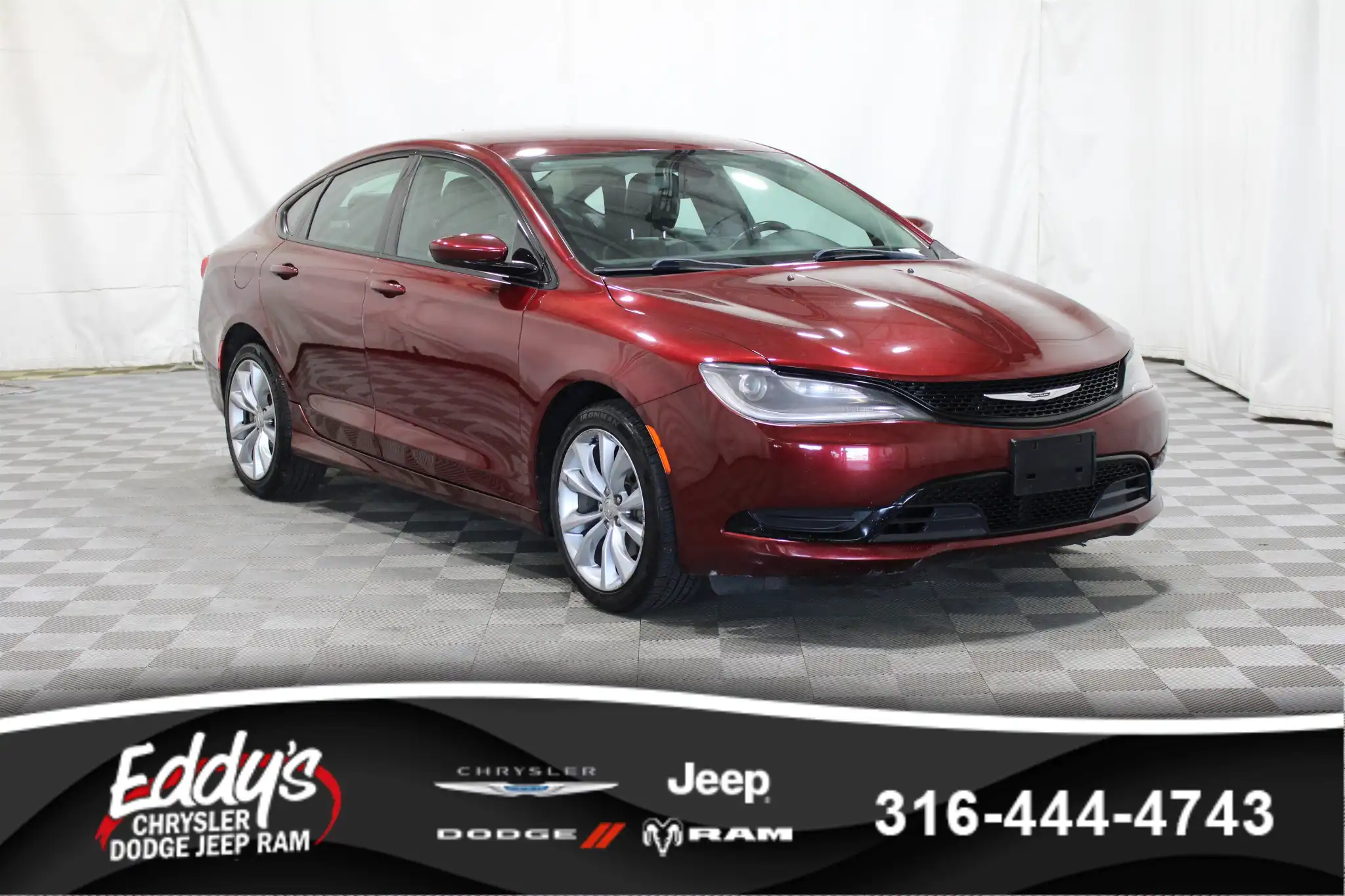 2017 Chrysler 200 Limited Platinum's photo