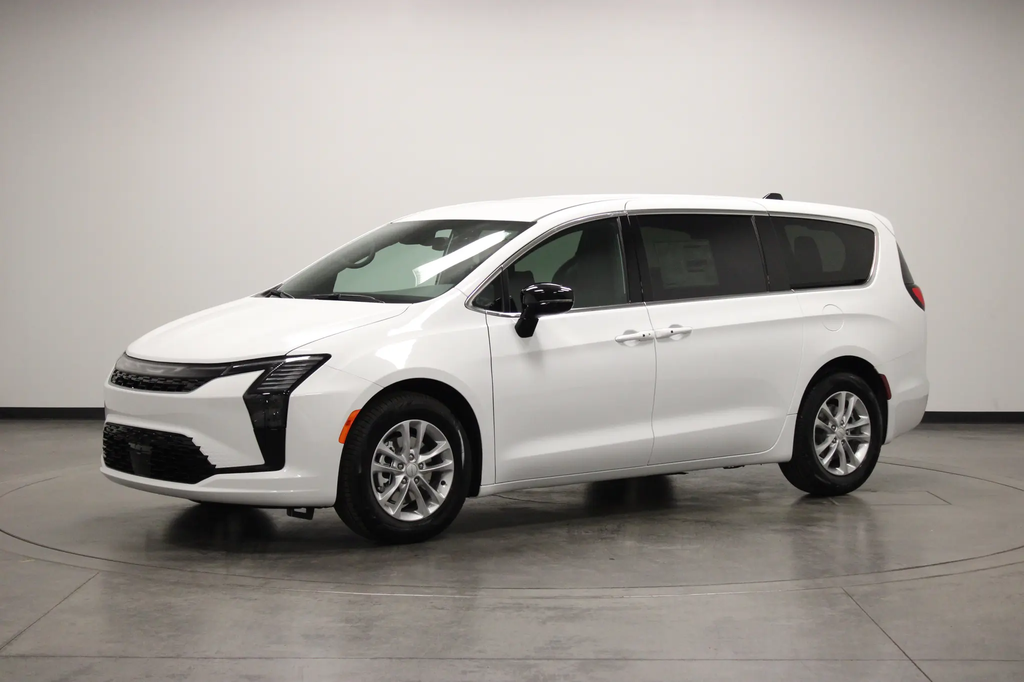 2027 Chrysler Pacifica Select photo 4