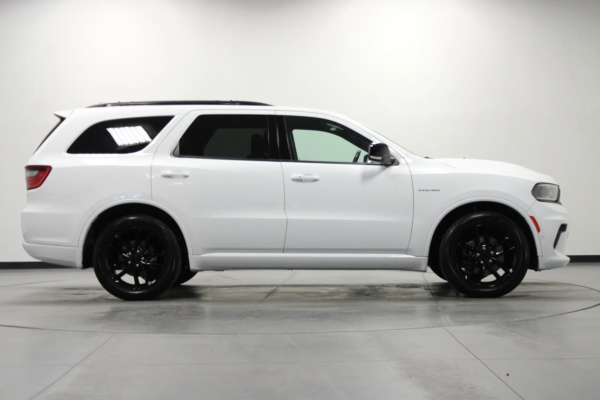 2025 Dodge Durango R/T AWD photo 3