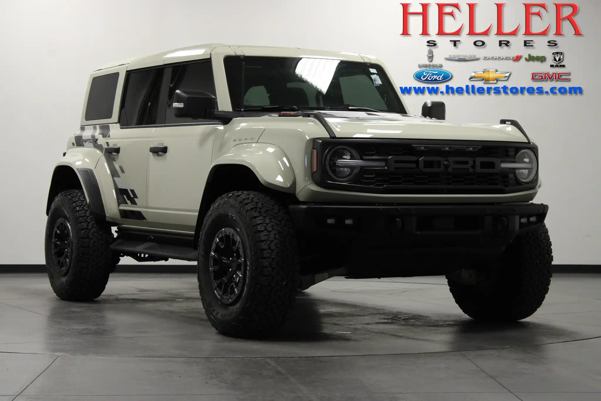 2025 Ford Bronco Raptor 4WD's photo