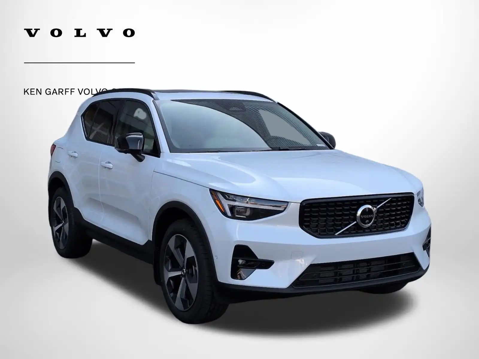 2026 Volvo XC40 B5 Plus Dark AWD's photo
