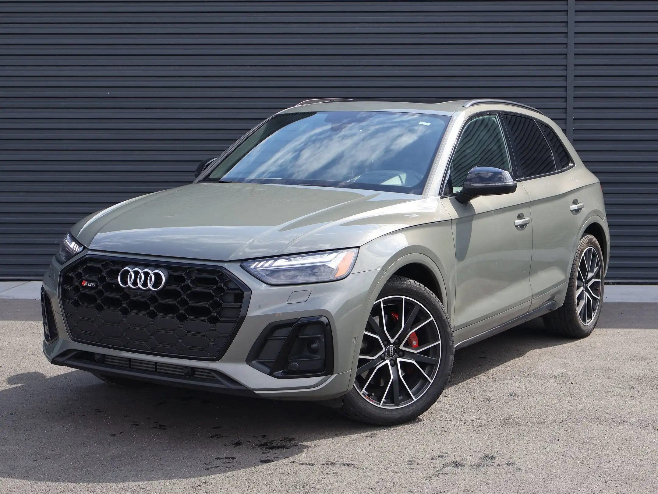2024 Audi SQ5 Prestige's photo