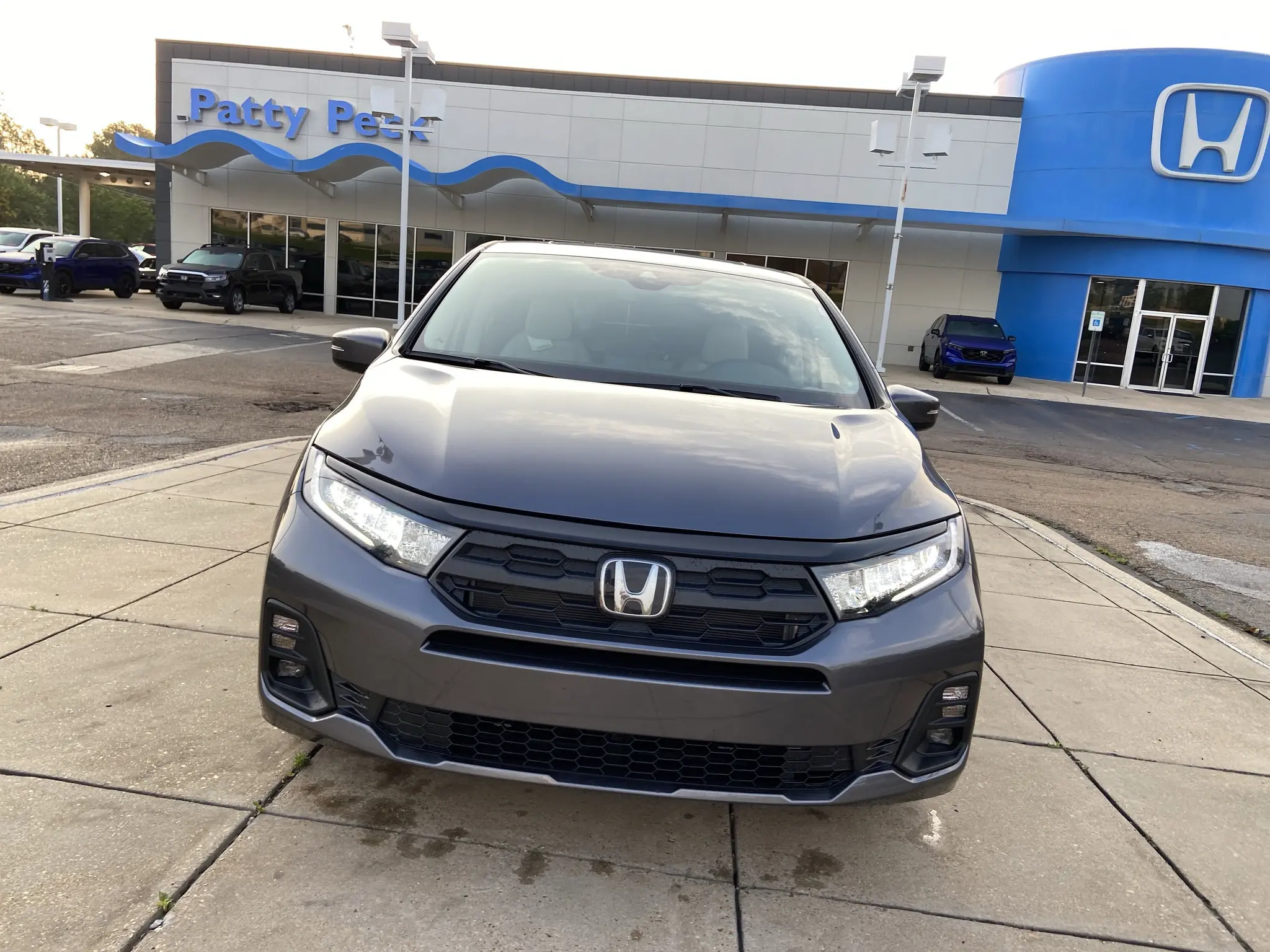 2027 Honda Odyssey EX-L photo 3