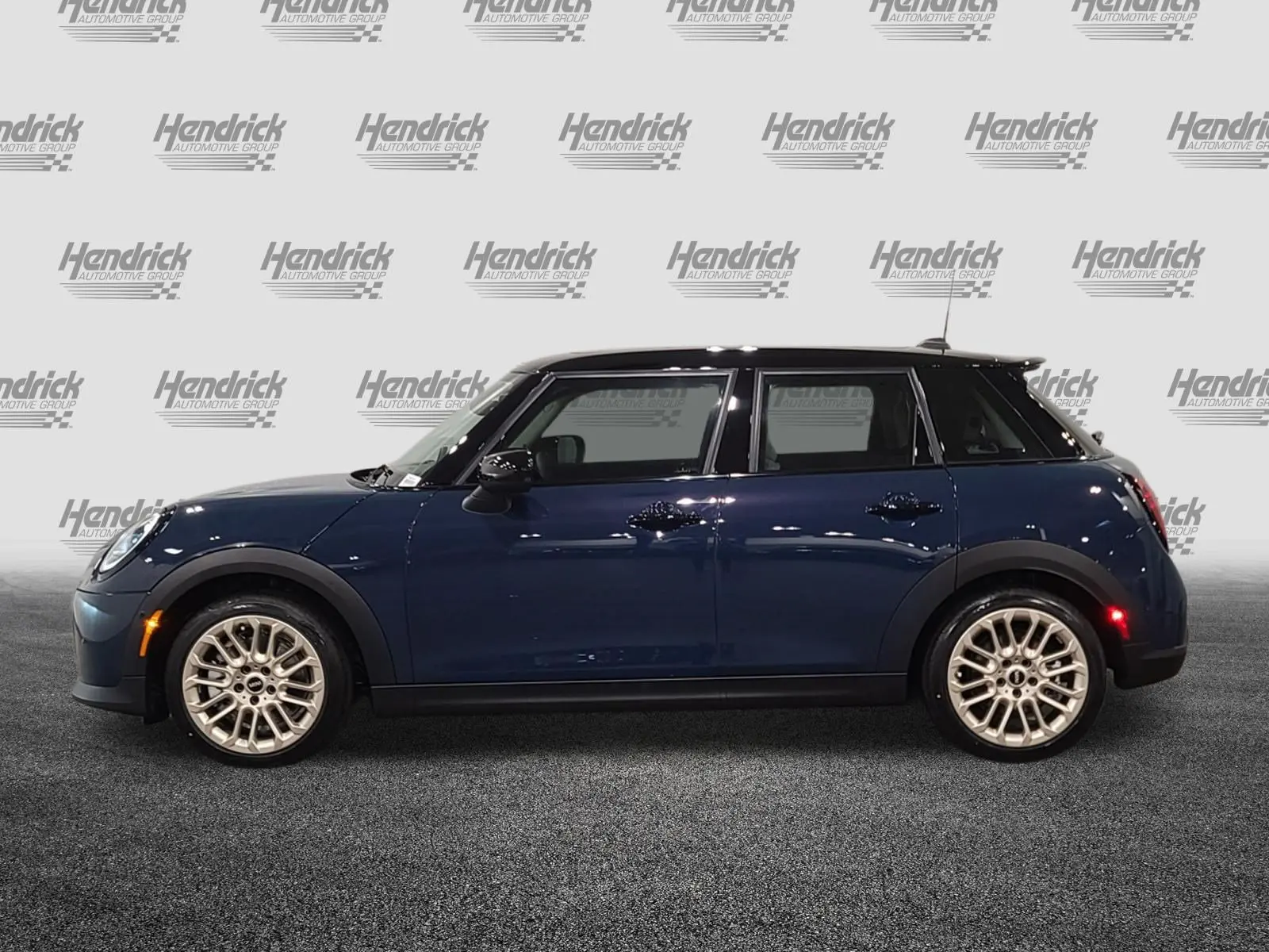 2026 MINI Hardtop Cooper S photo 4