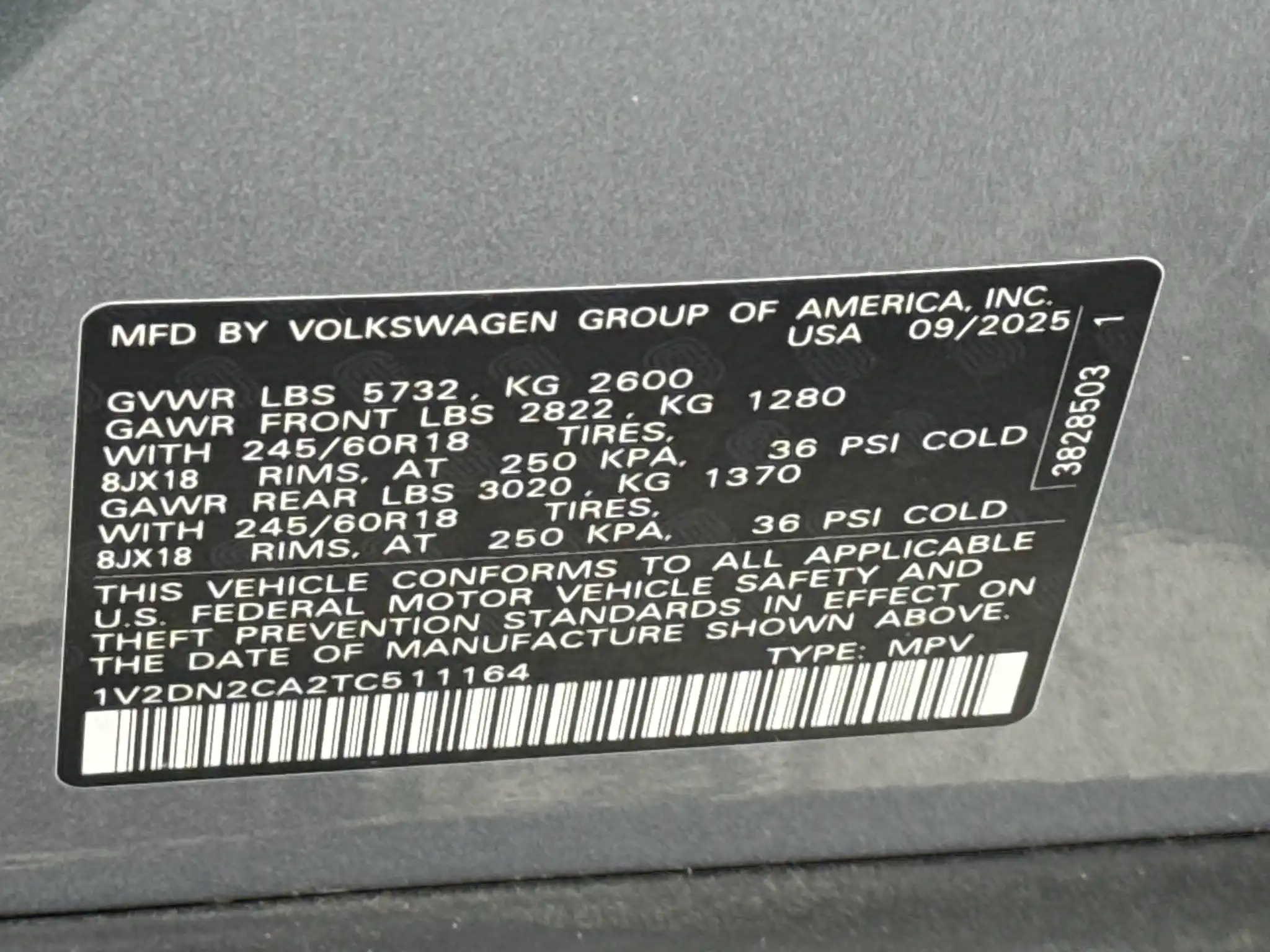 2026 Volkswagen Atlas 2.0T SE's photo