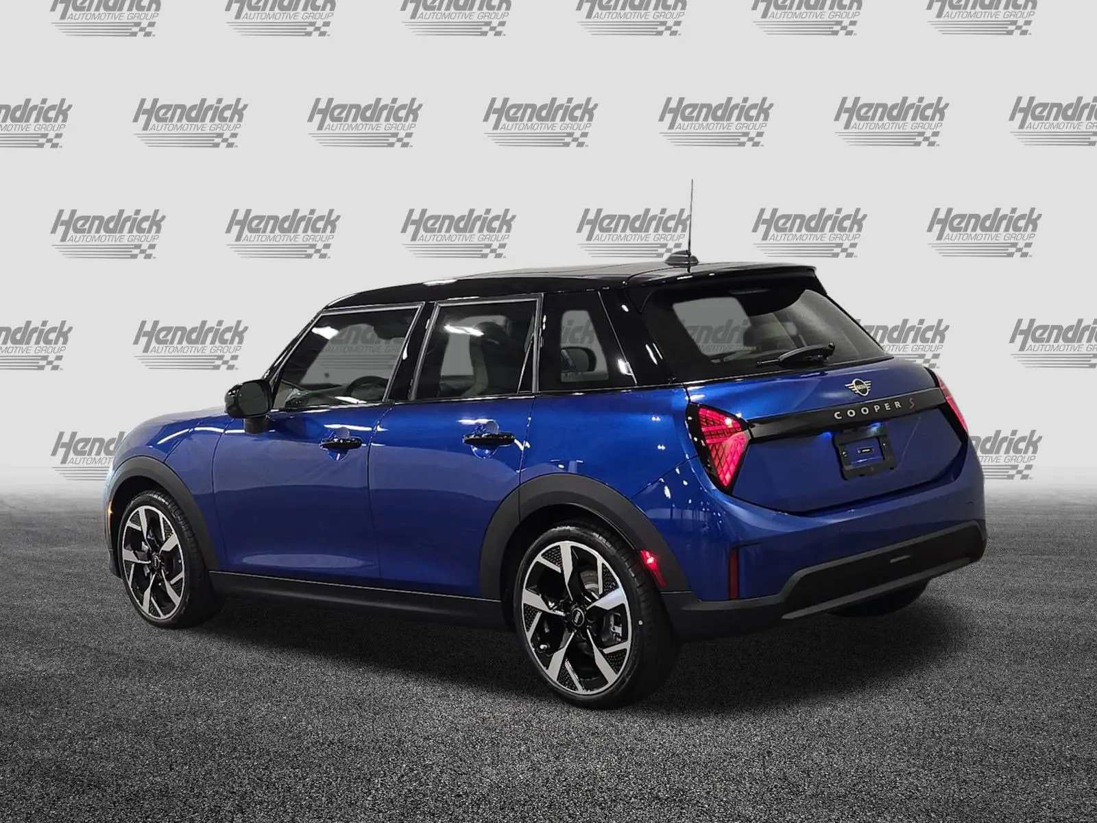 2026 MINI Hardtop Cooper S photo 5