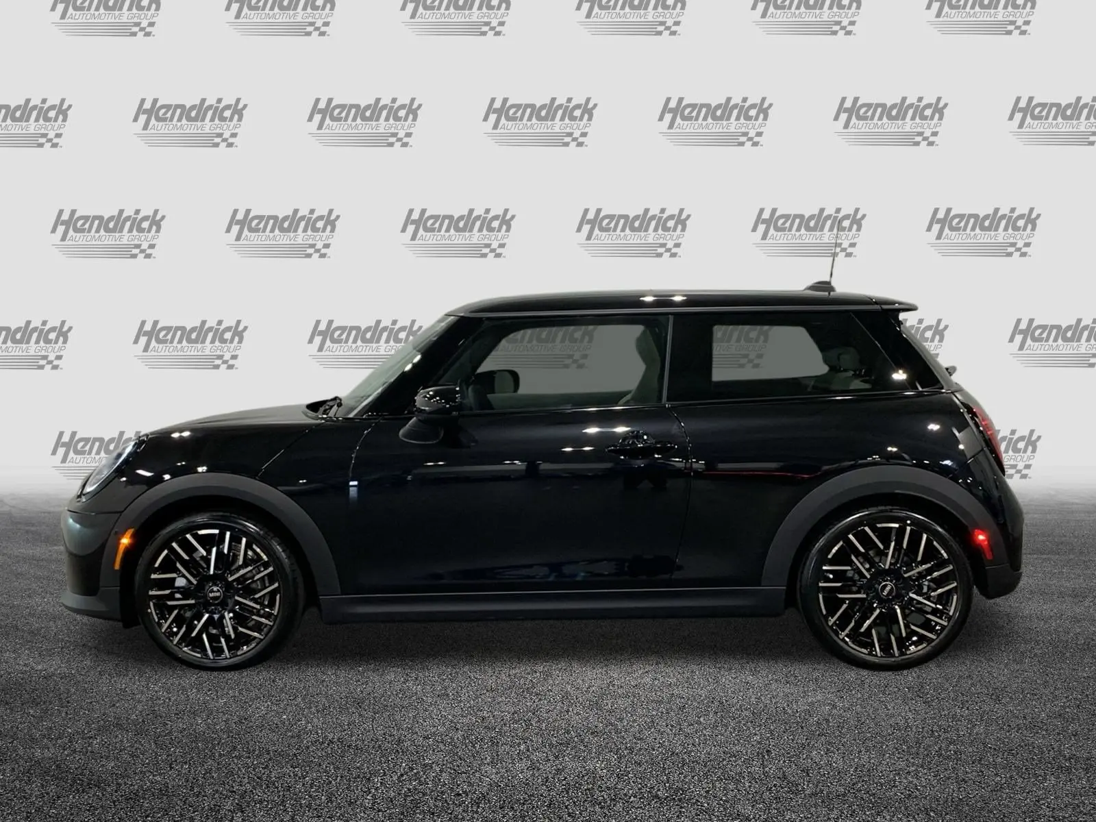 2026 MINI Hardtop undefined photo 4