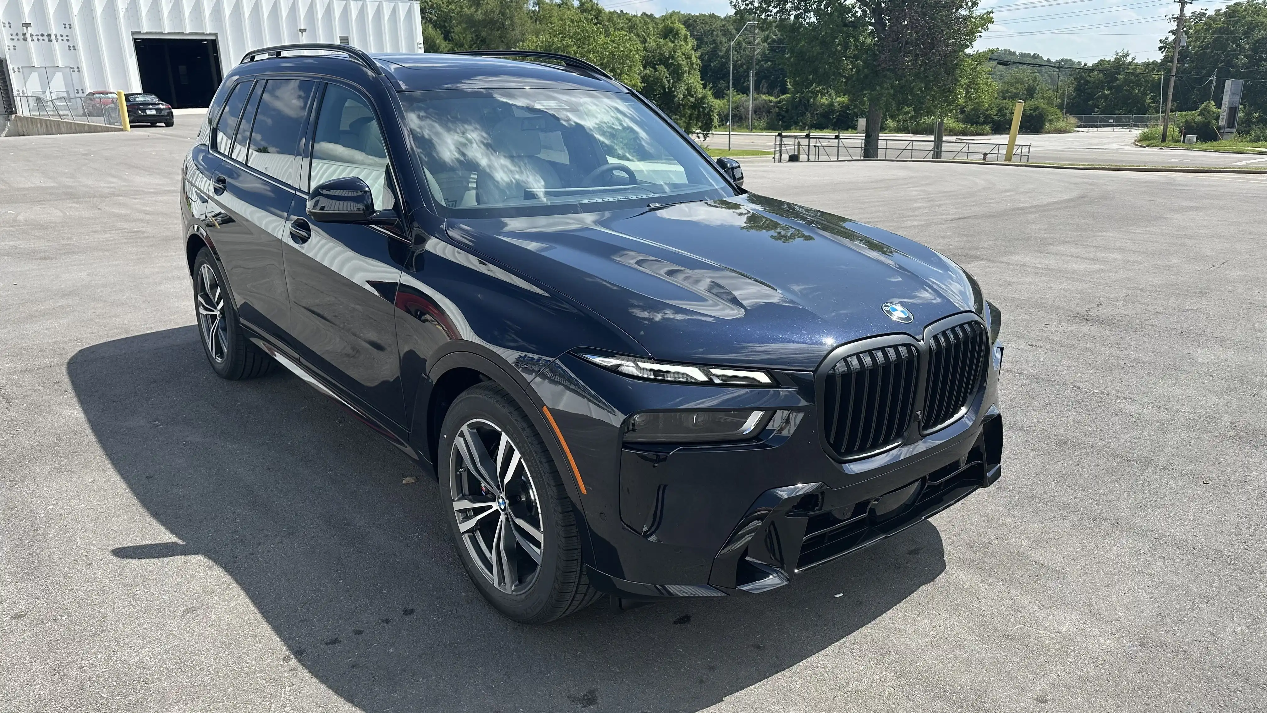 2027 BMW X7 xDrive40i's photo