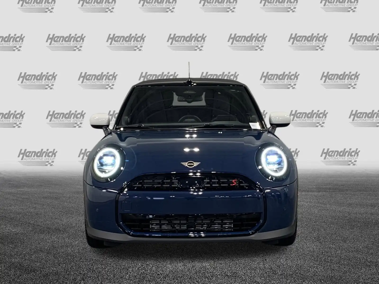 2026 MINI Convertible Cooper S Signature's photo