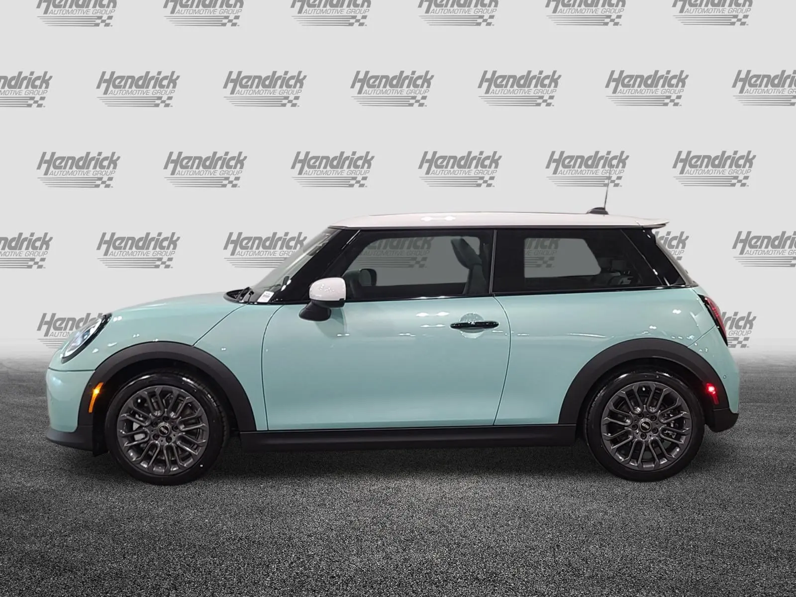2026 MINI Hardtop Cooper S photo 4