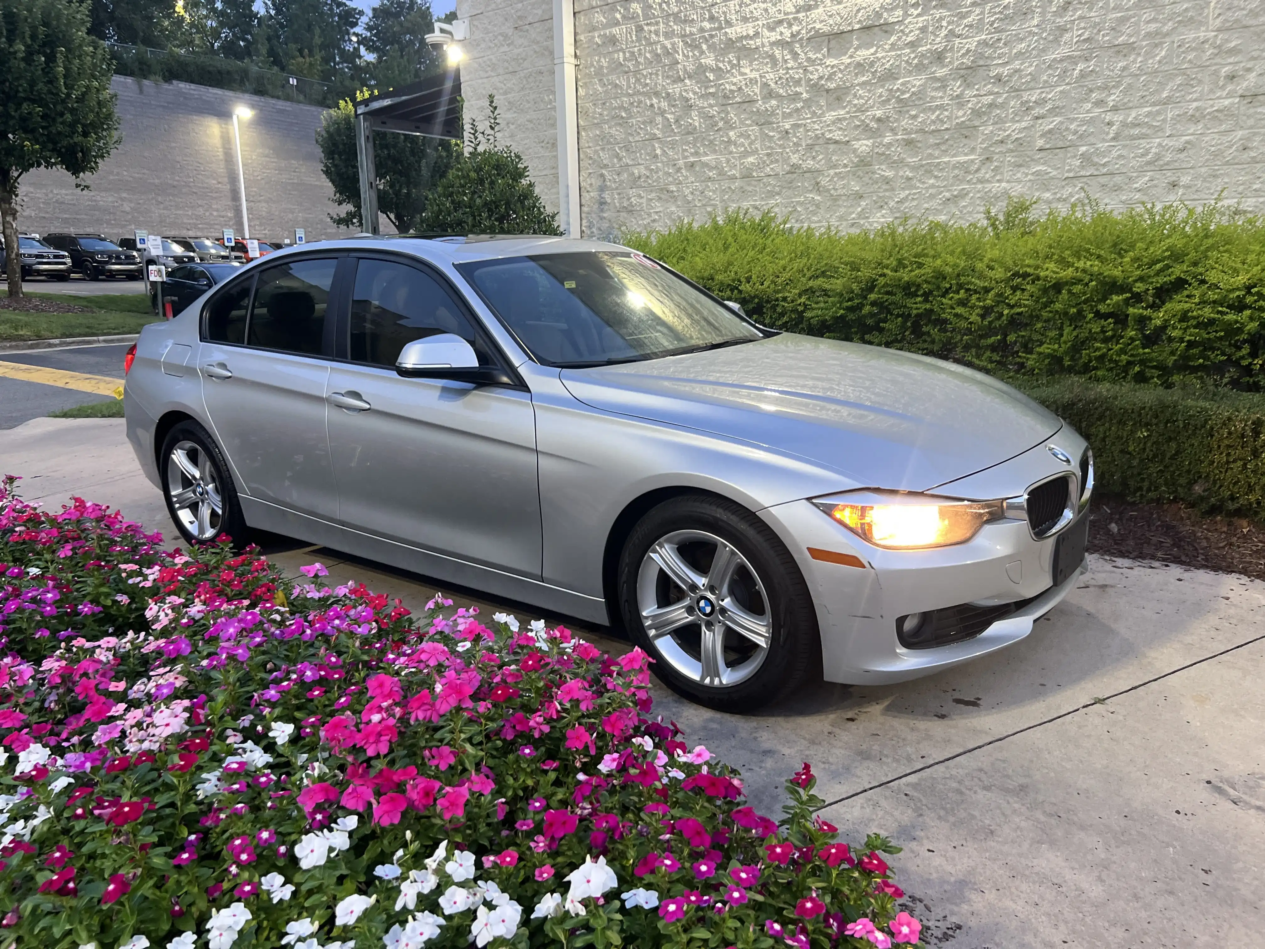 2014 BMW 3 Series 328i Sedan's photo