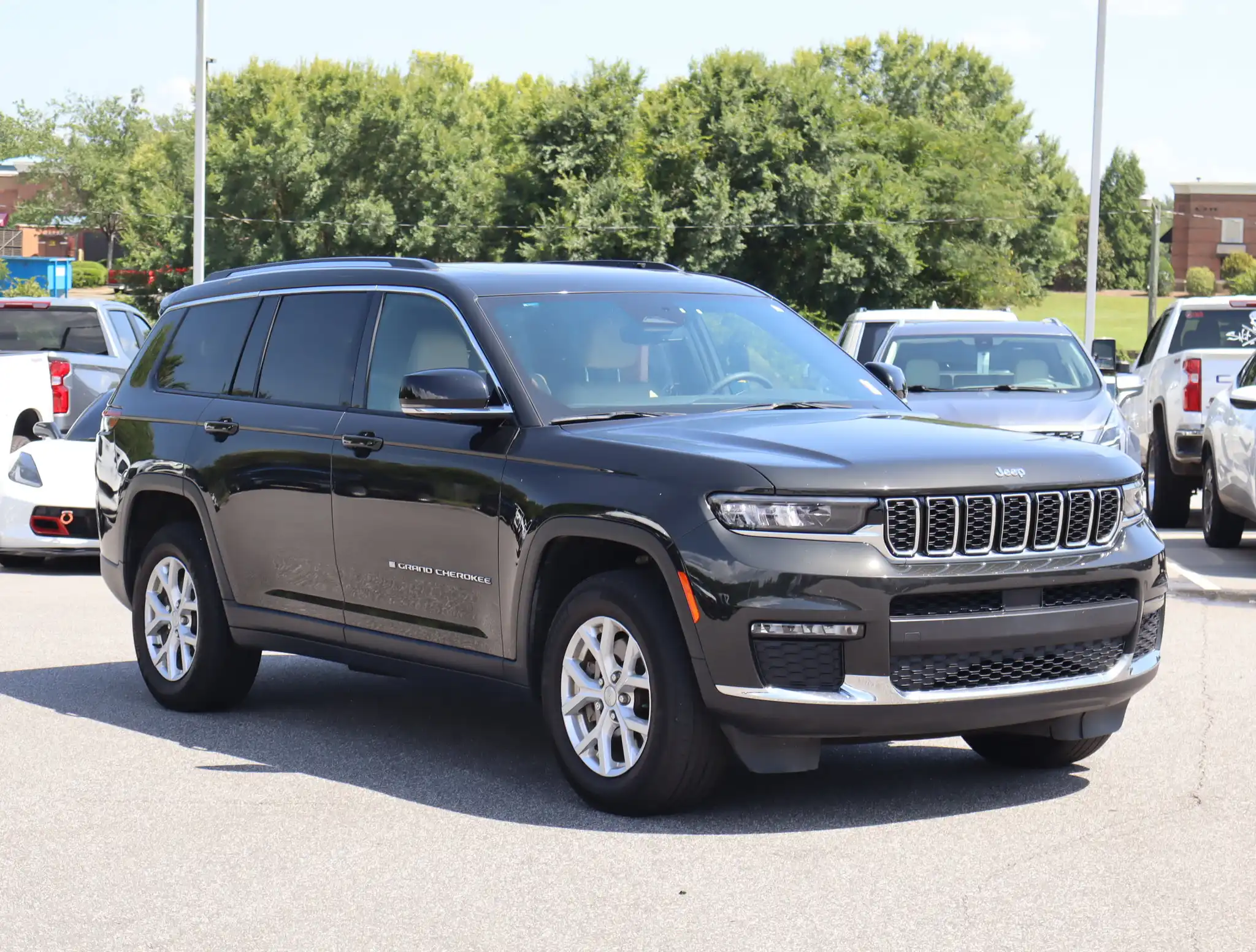 2023 Jeep Grand Cherokee L Limited 4x4's photo