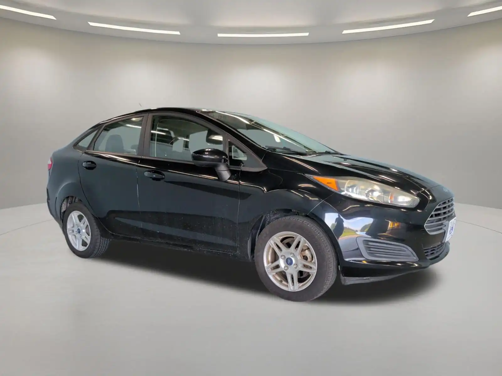2018 Ford Fiesta SE Sedan's photo