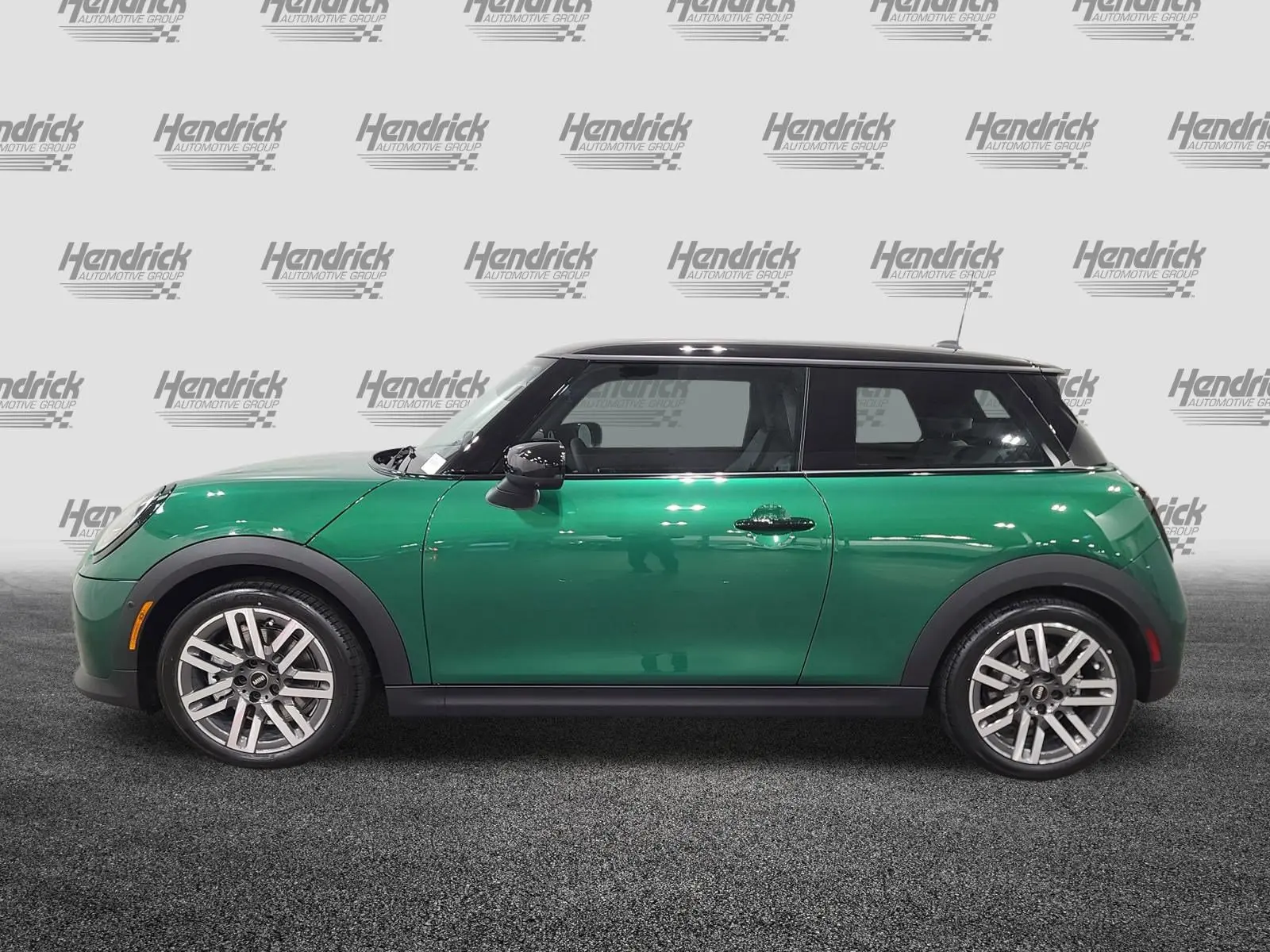 2026 MINI Hardtop undefined photo 4
