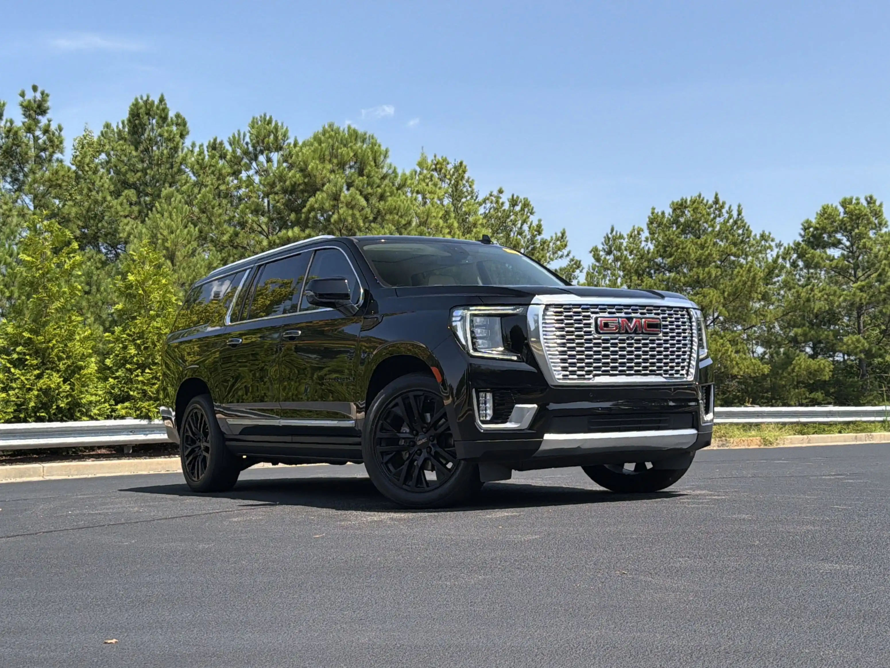 2022 GMC Yukon Denali AWD's photo