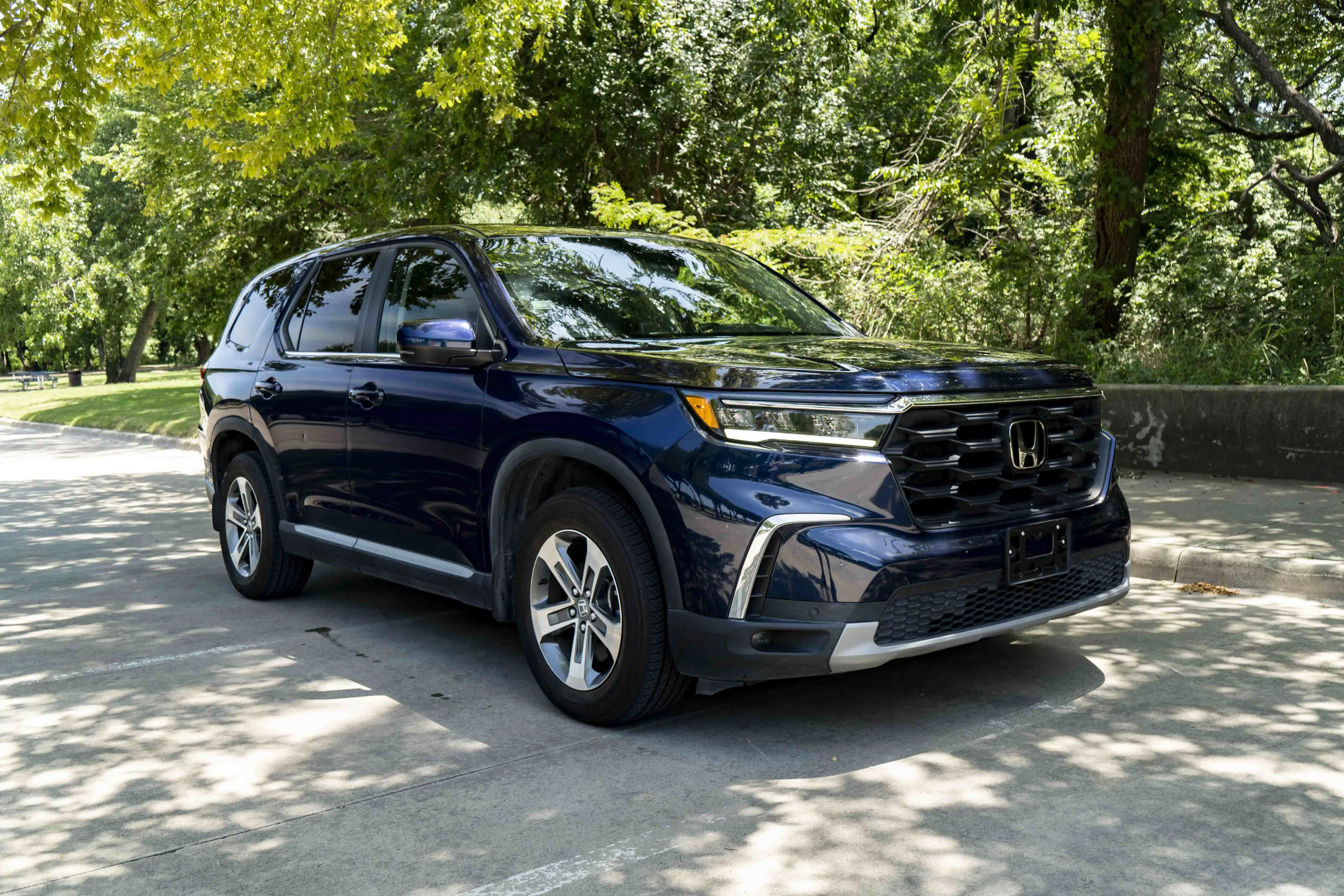 2023 Honda Pilot EX-L 8-Occupant AWD's photo