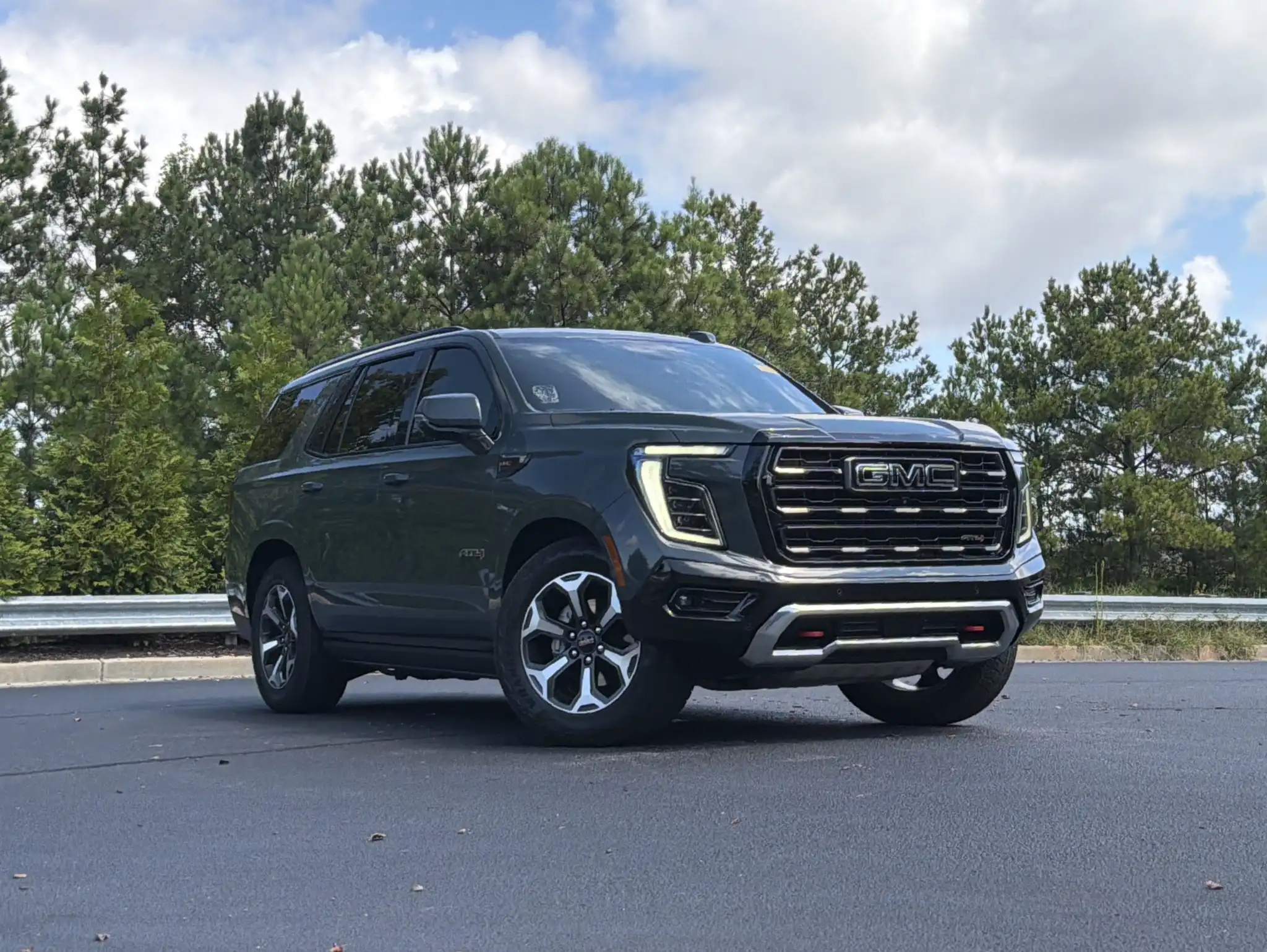 2025 GMC Yukon 4WD AT4 Ultimate's photo