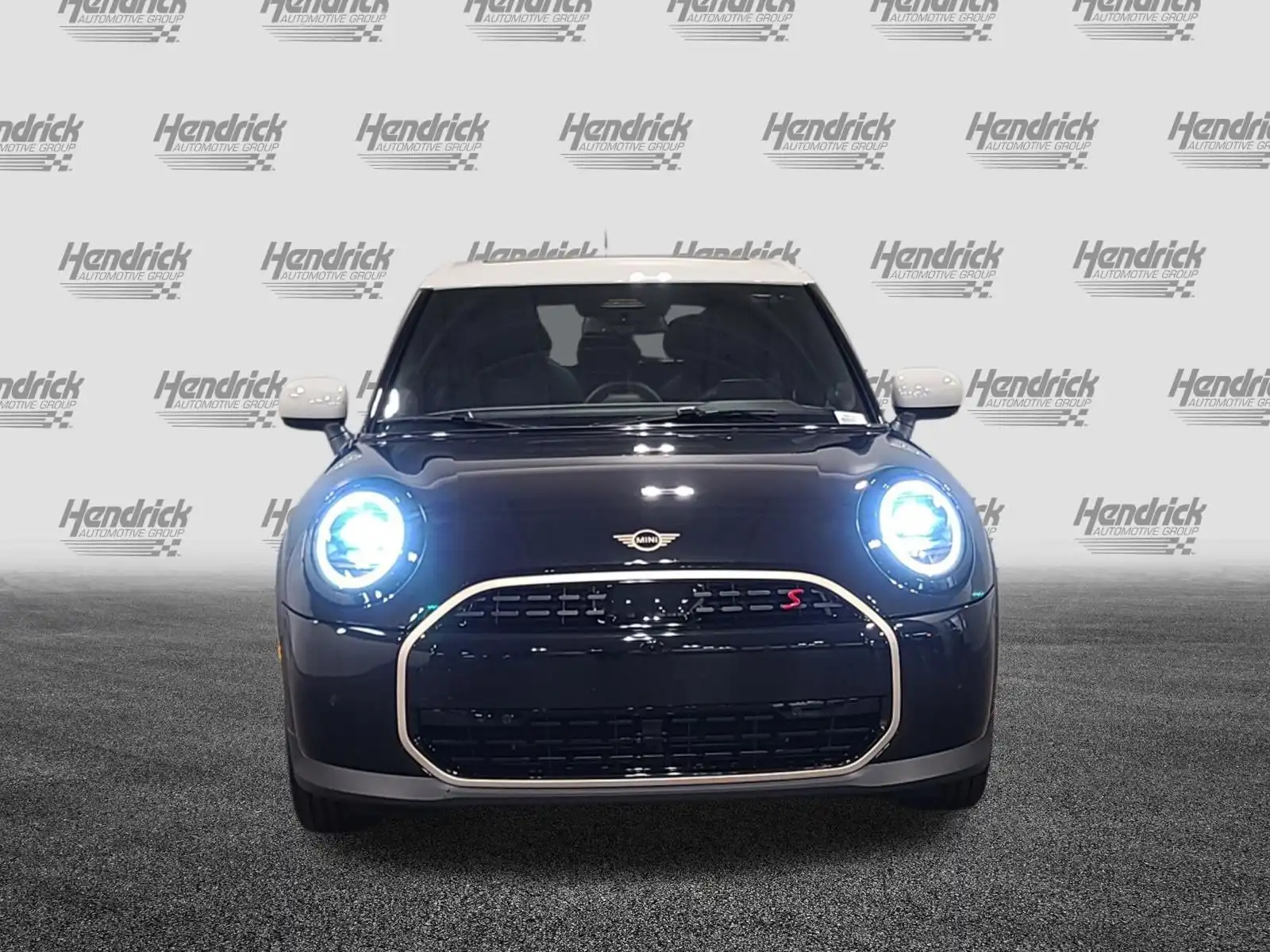 2026 MINI Hardtop Cooper S's photo