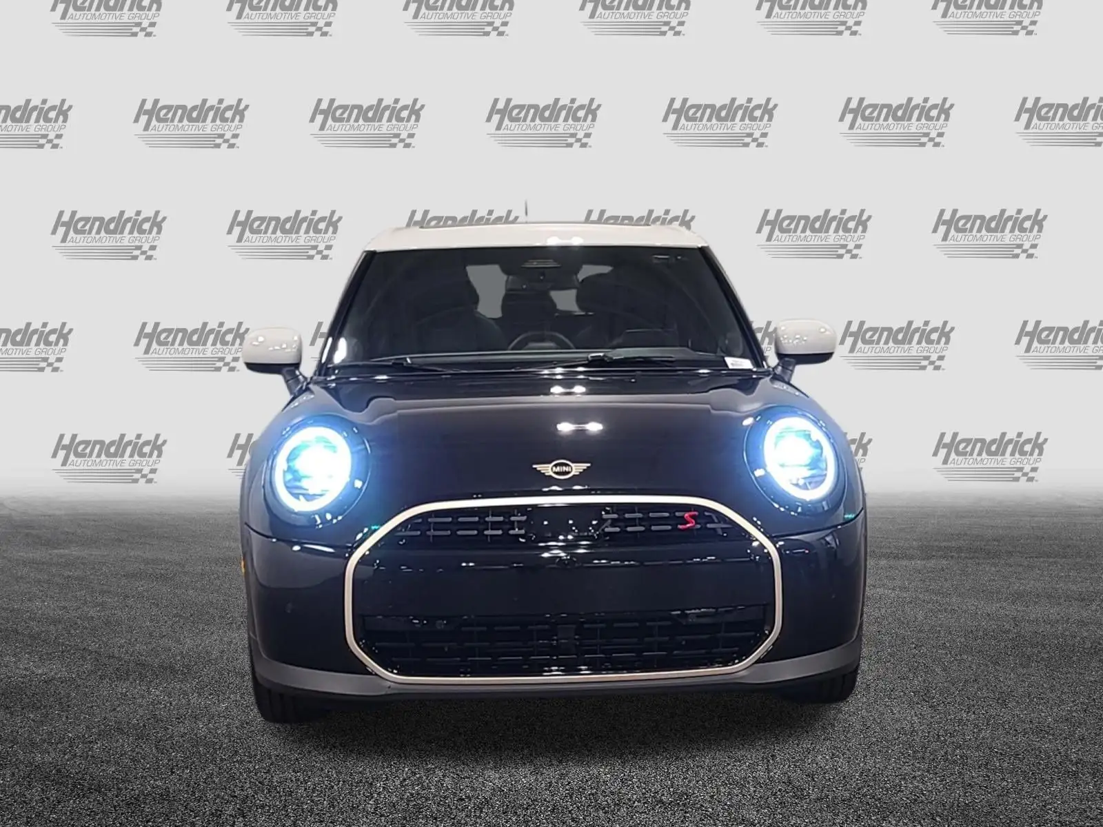 2026 MINI Hardtop Cooper S's photo