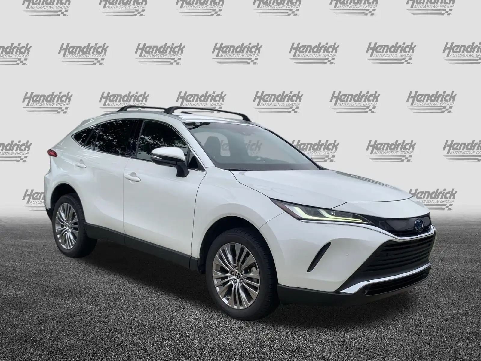 2022 Toyota Venza XLE Hybrid AWD's photo