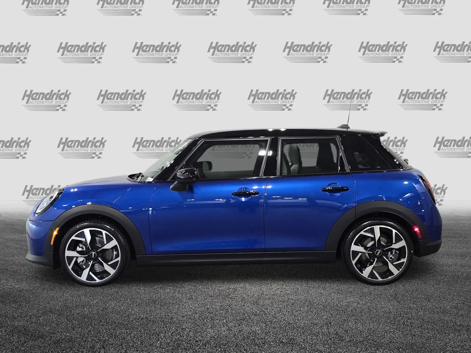 2026 MINI Hardtop Cooper S photo 4