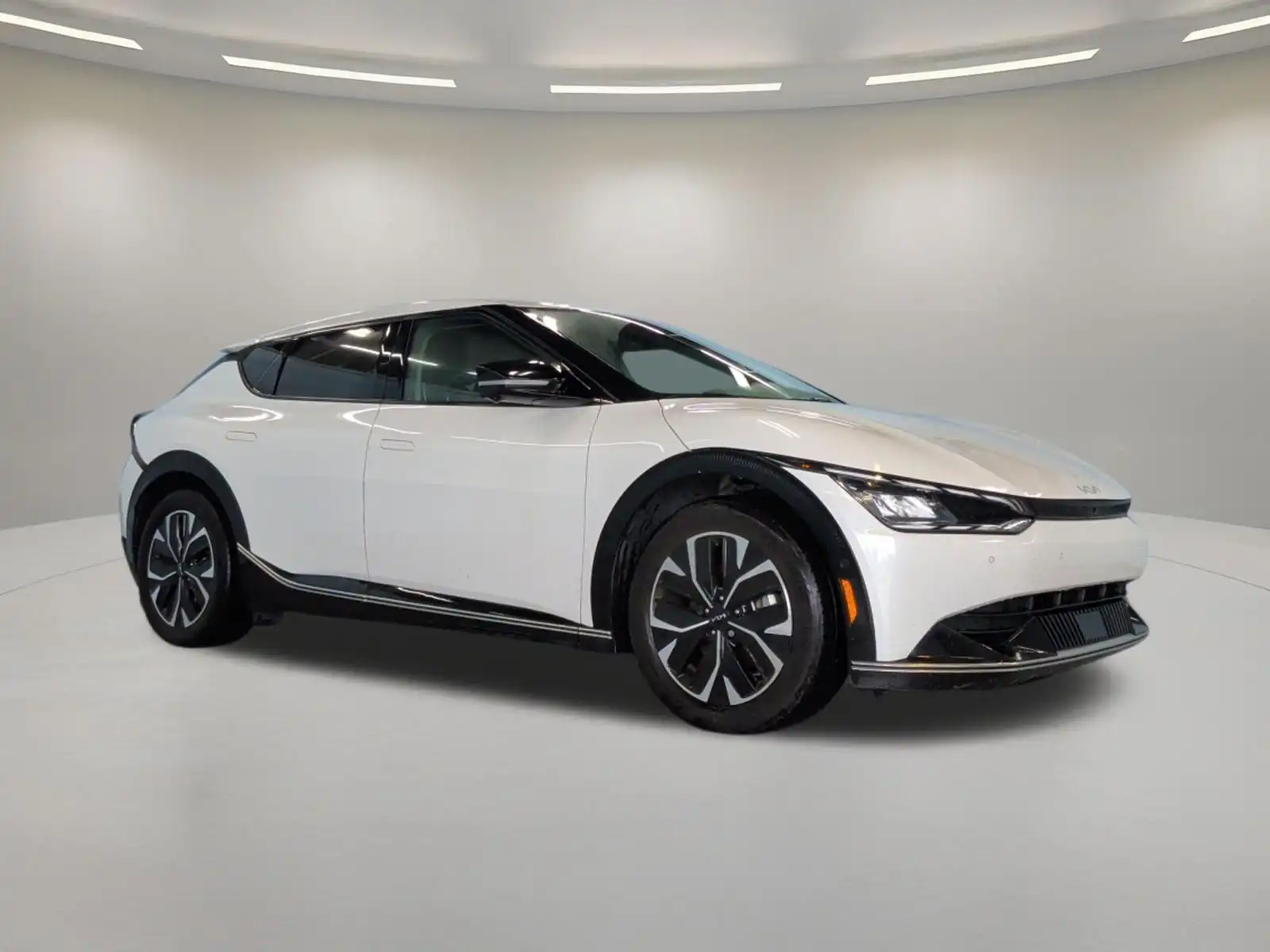 2023 Kia EV6 Wind's photo