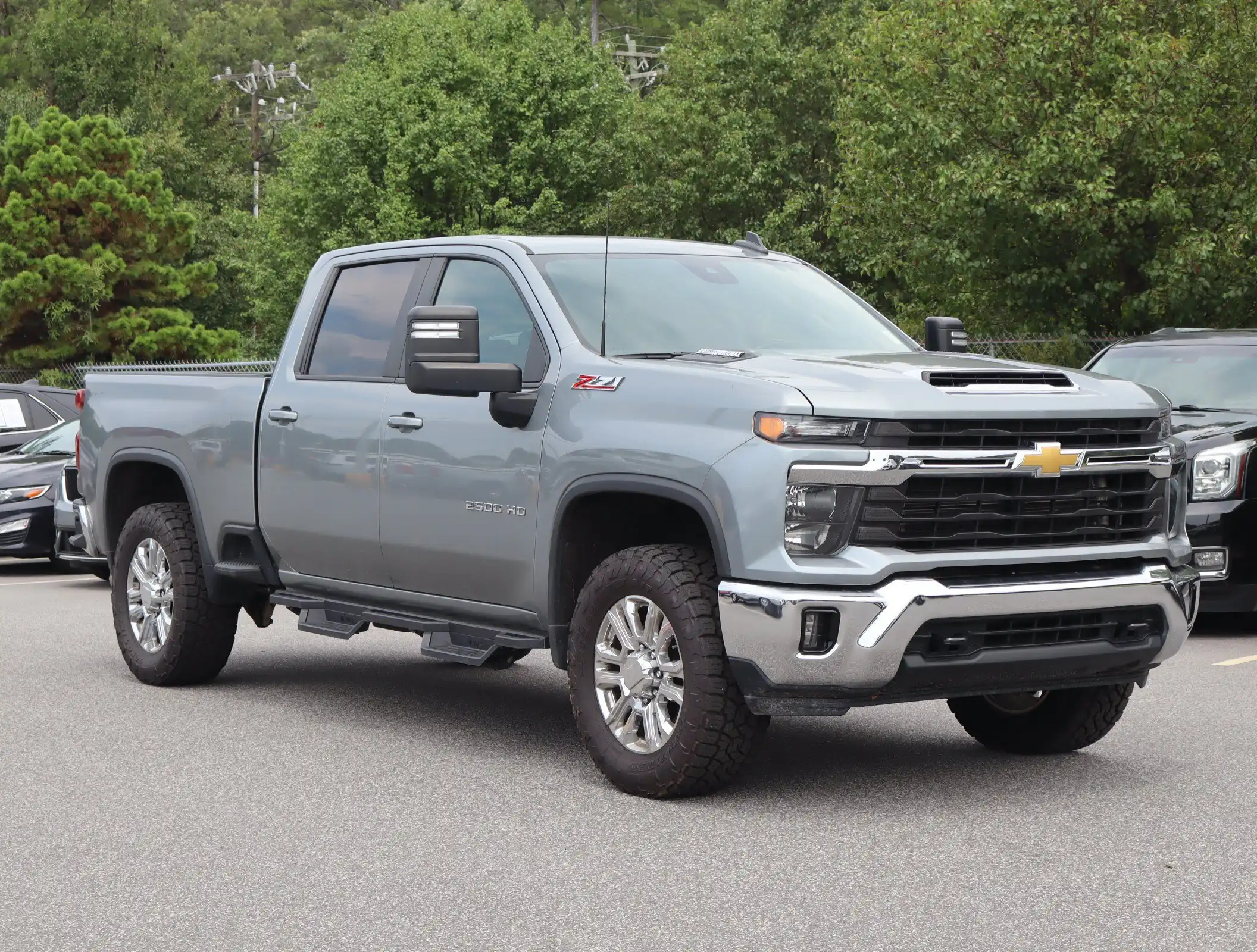 2024 Chevrolet Silverado HD LT 4WD Crew Cab Standard Box's photo