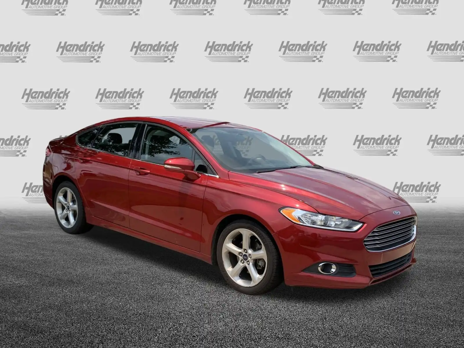2016 Ford Fusion SE FWD's photo