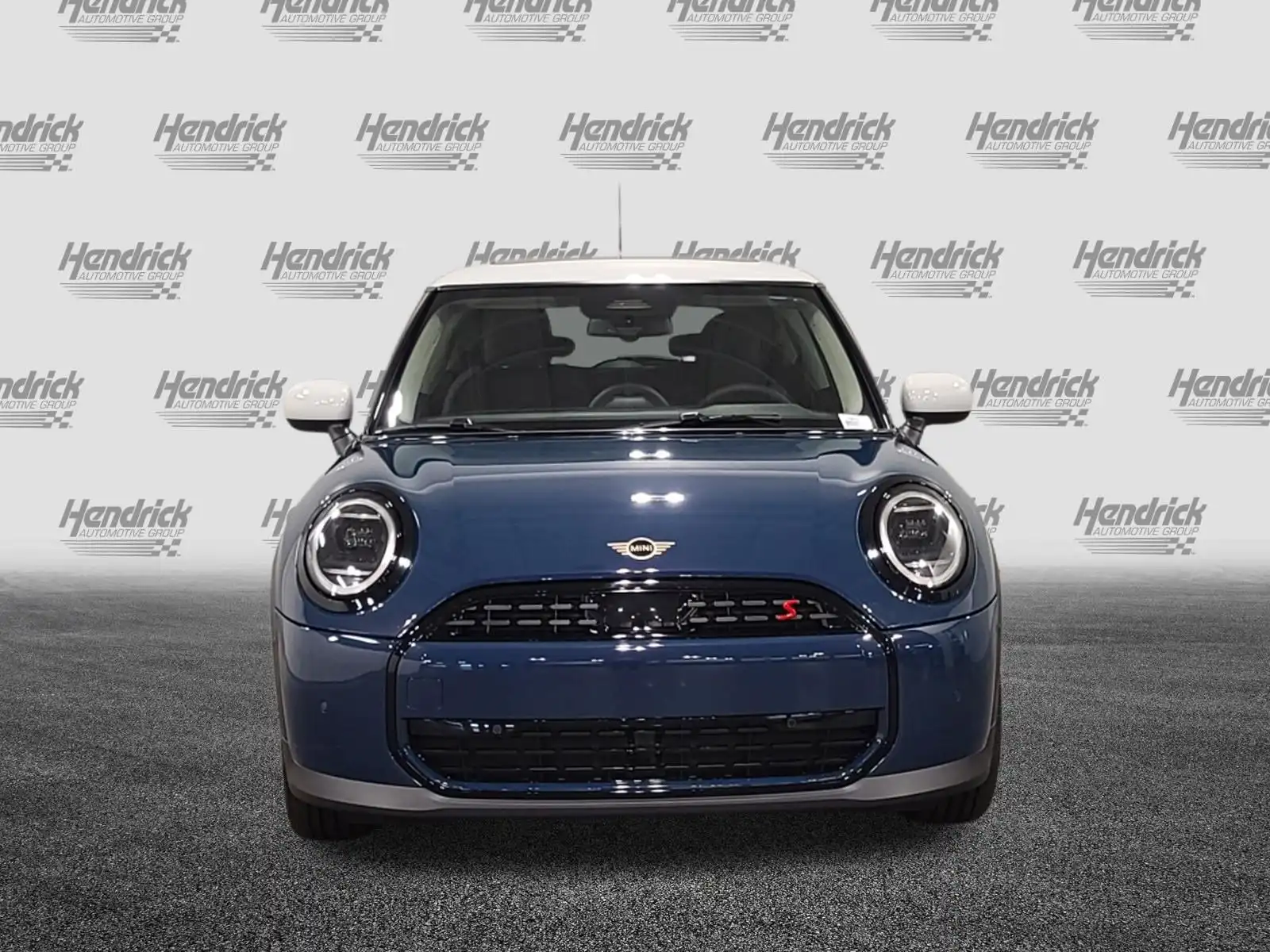 2026 MINI Hardtop Cooper S's photo