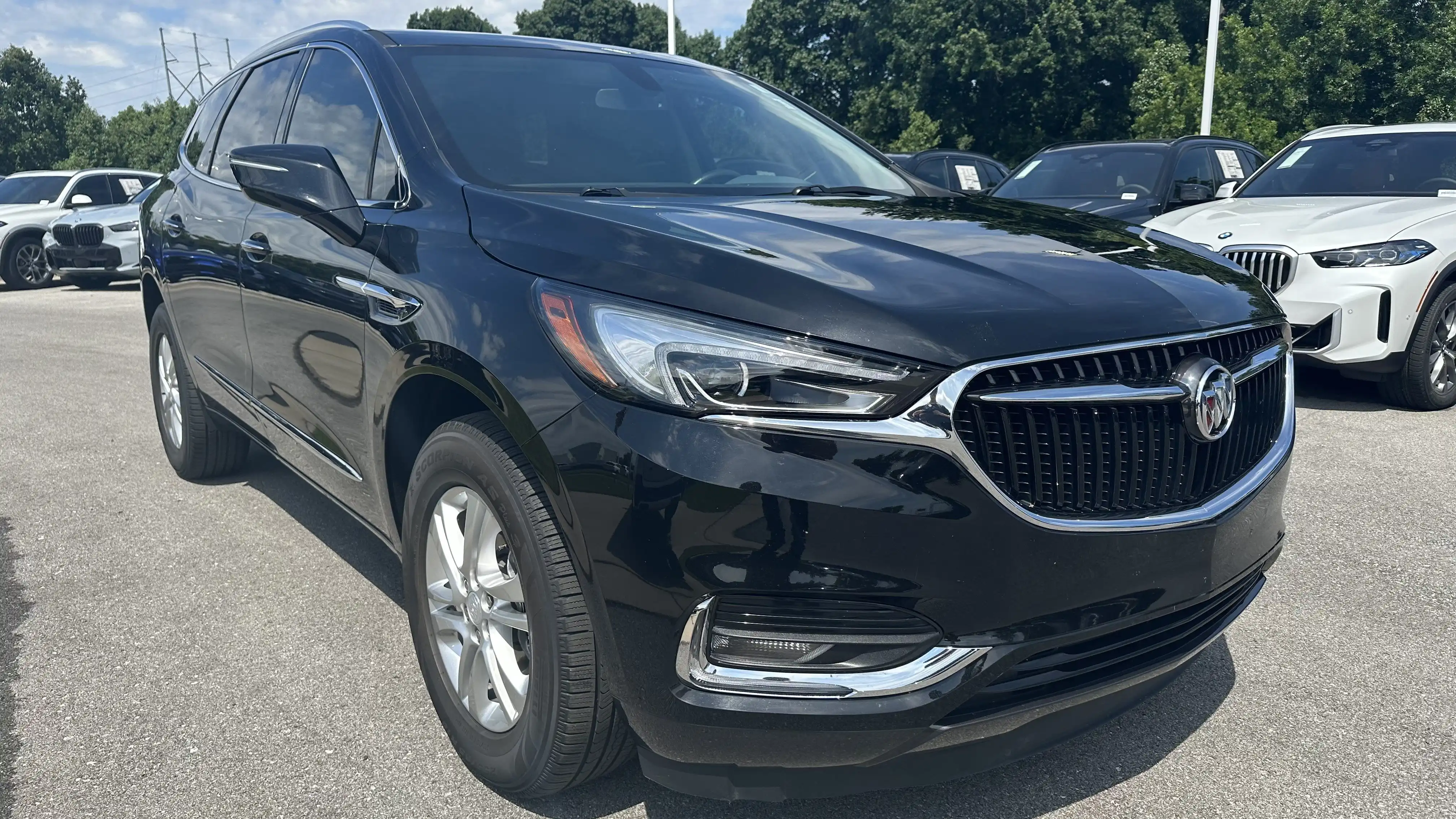 2021 Buick Enclave Essence's photo