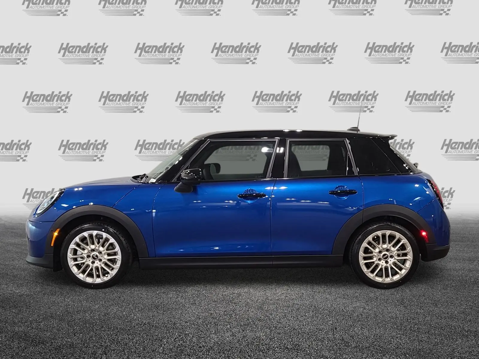 2026 MINI Hardtop Cooper S photo 4