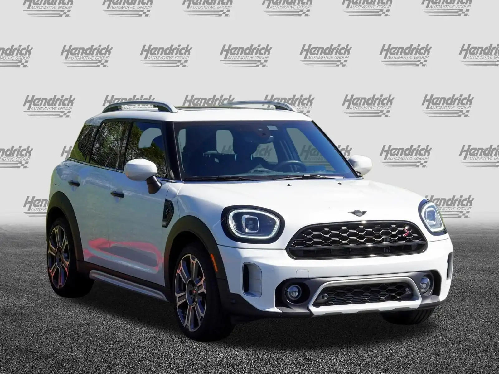 2024 MINI Countryman Cooper S's photo