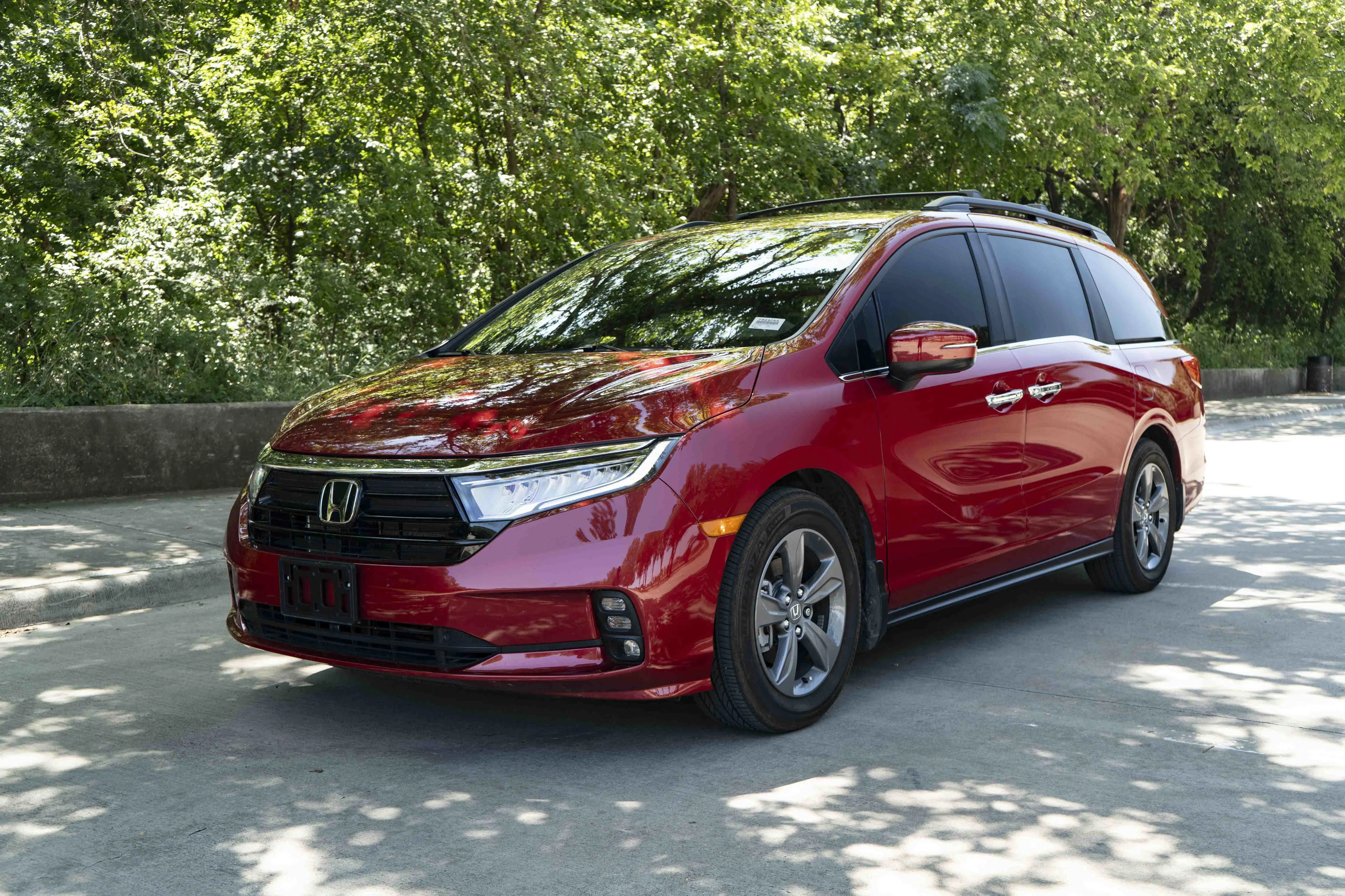 2024 Honda Odyssey EX photo 4