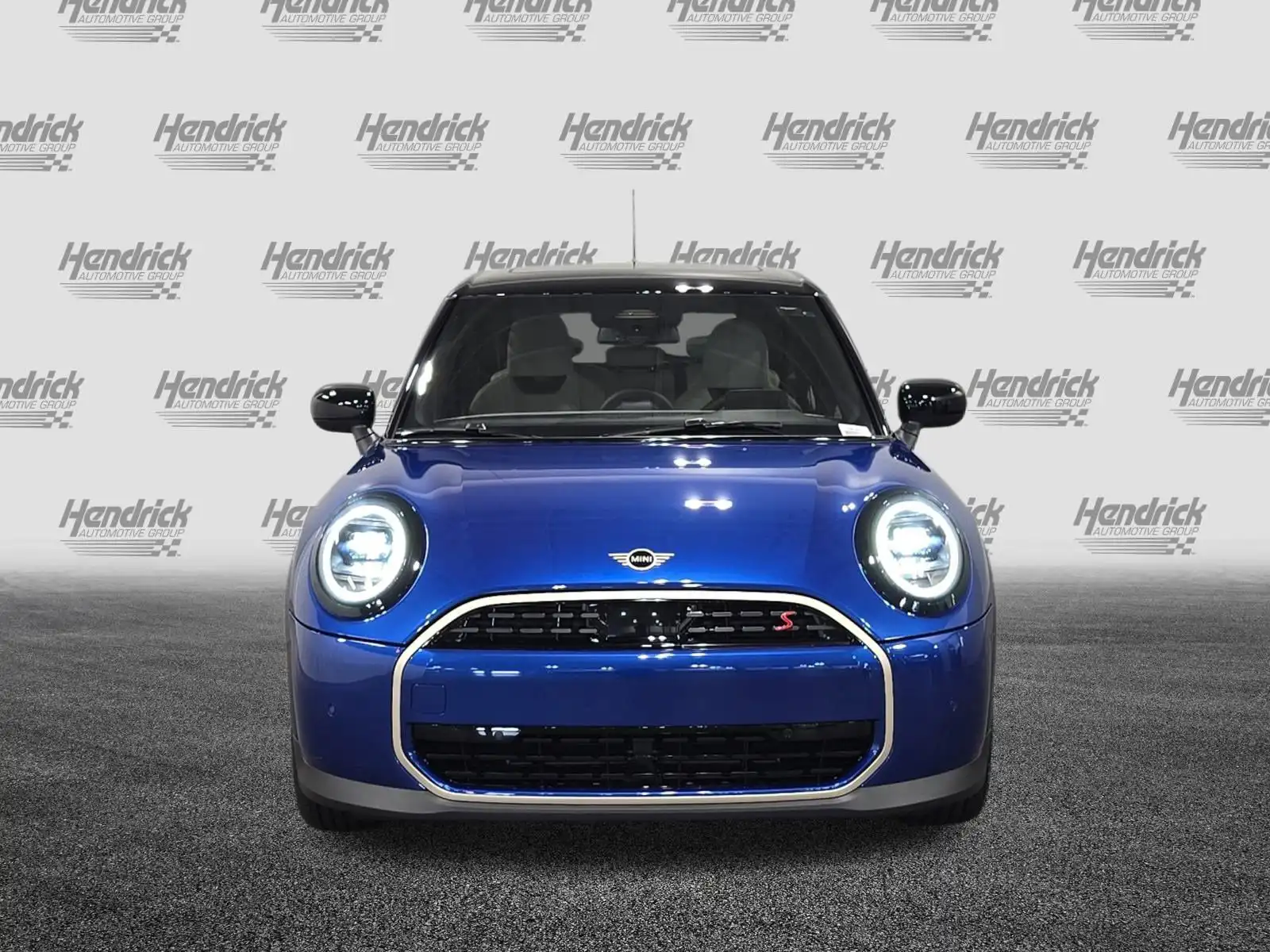 2026 MINI Hardtop Cooper S's photo