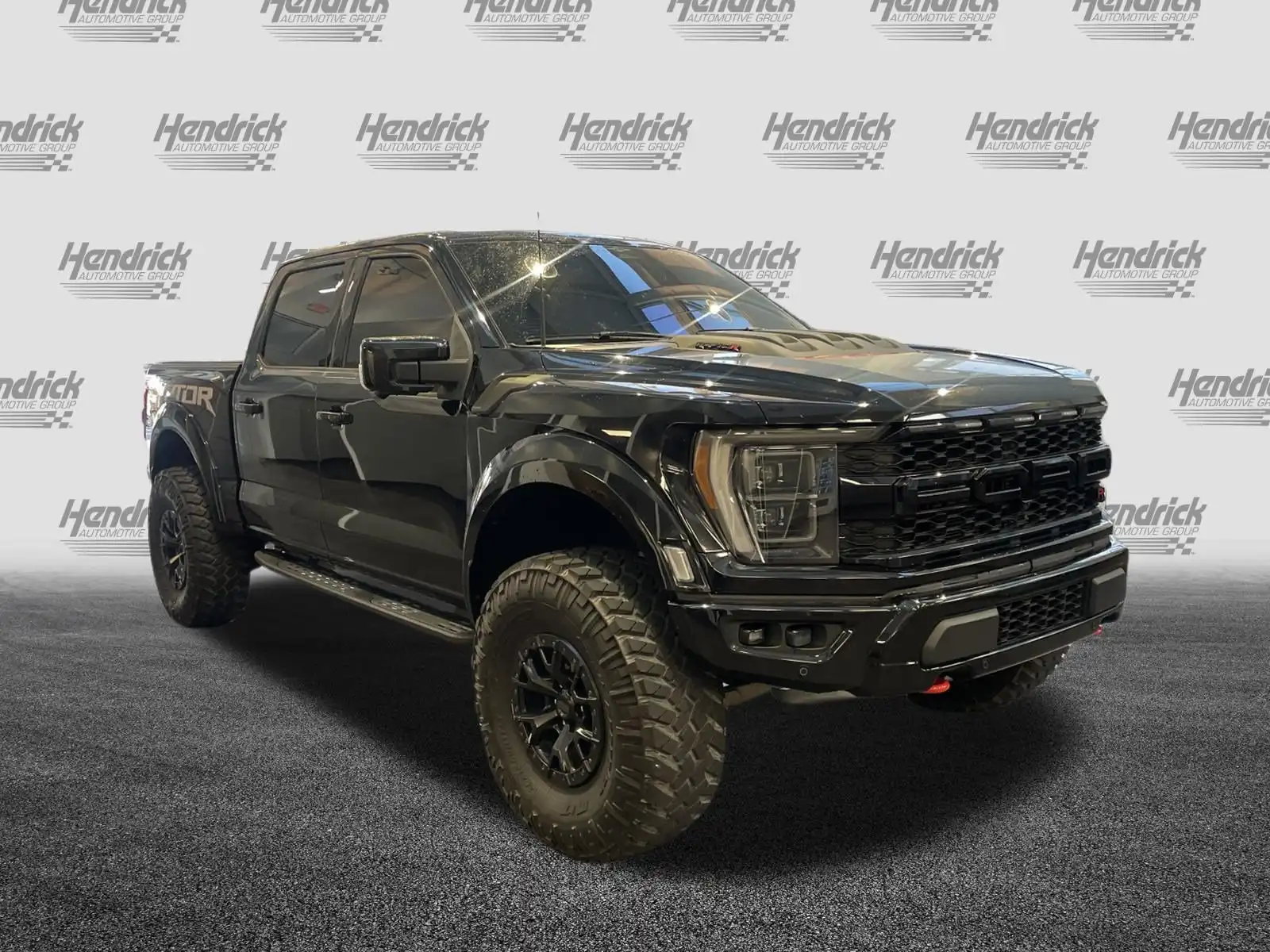 2023 Ford F-150 Raptor 4x4 SuperCrew 5-1/2 Box's photo