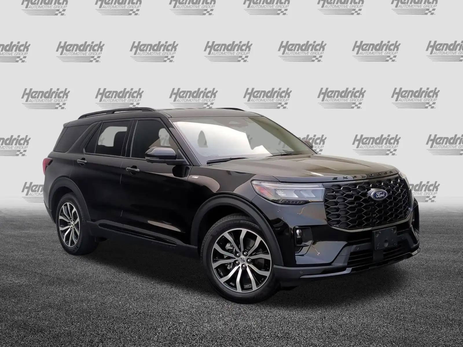 2026 Ford Explorer ST-LINE RWD's photo