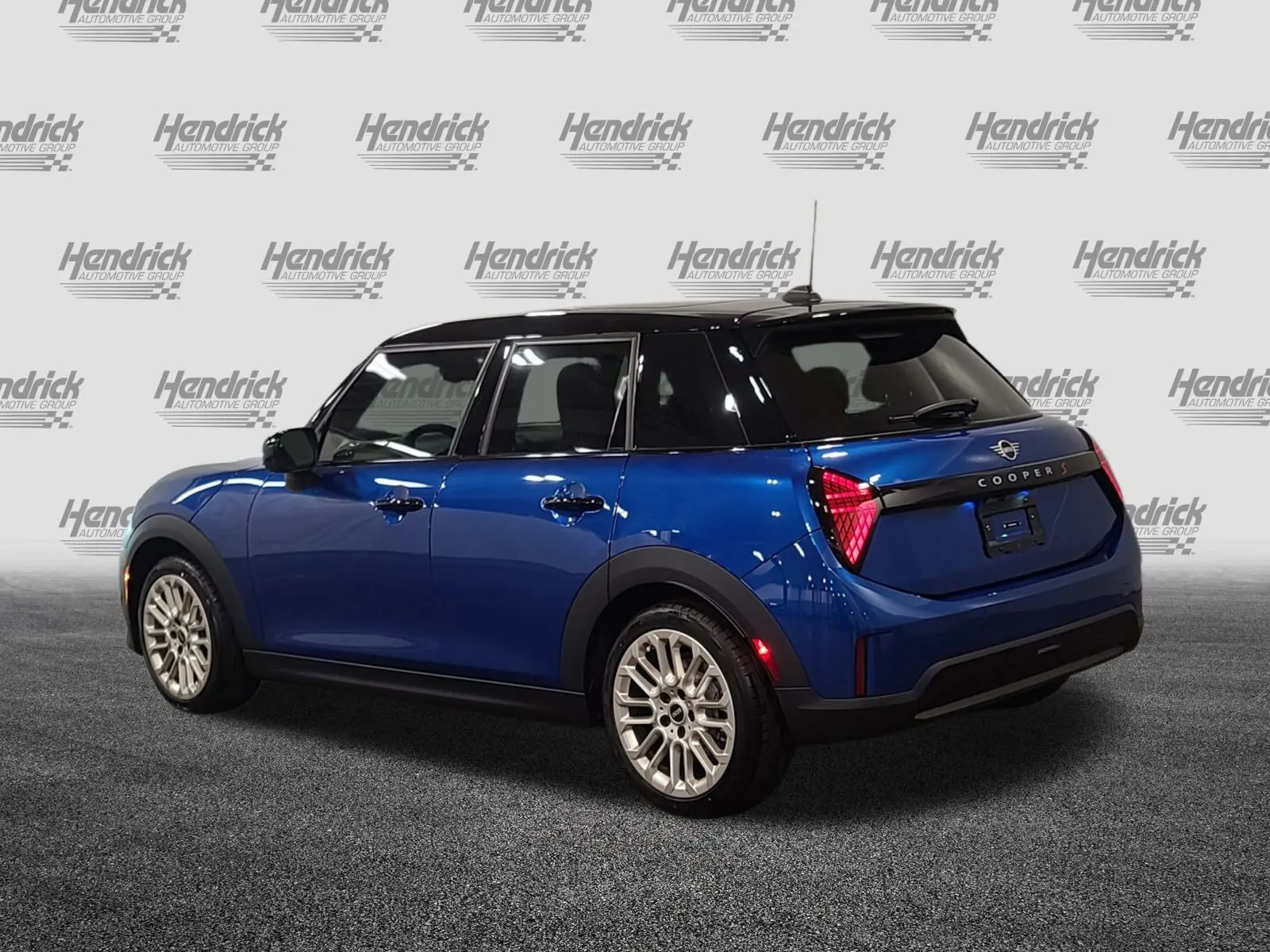 2026 MINI Hardtop Cooper S photo 5