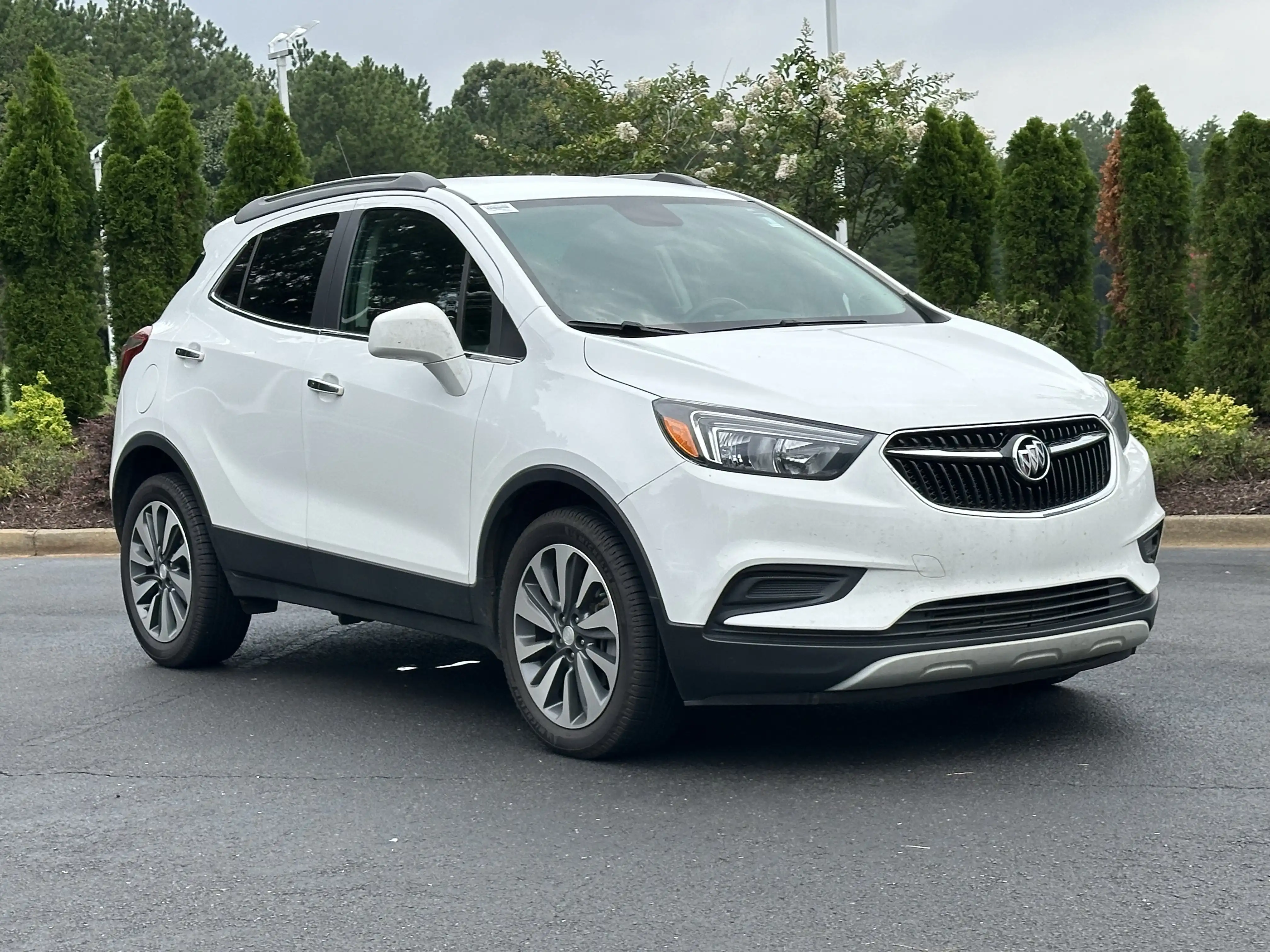 2022 Buick Encore Preferred's photo