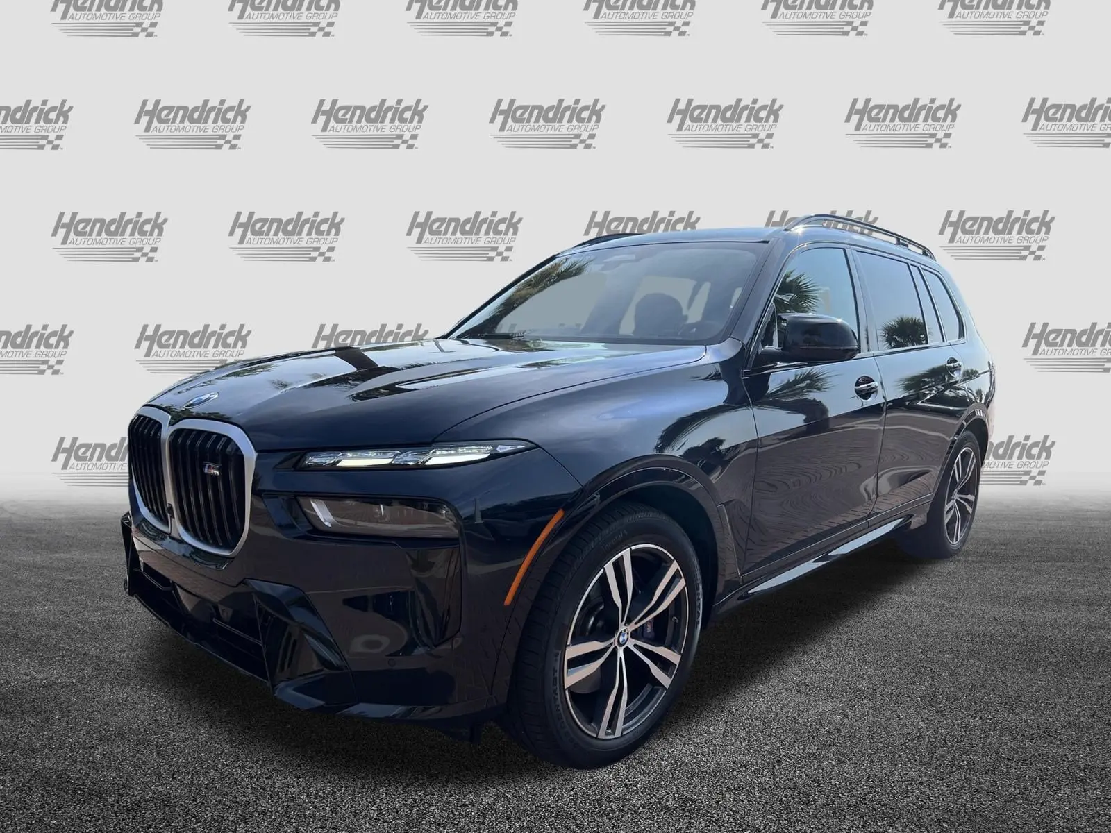 2025 BMW X7 M60i photo 4