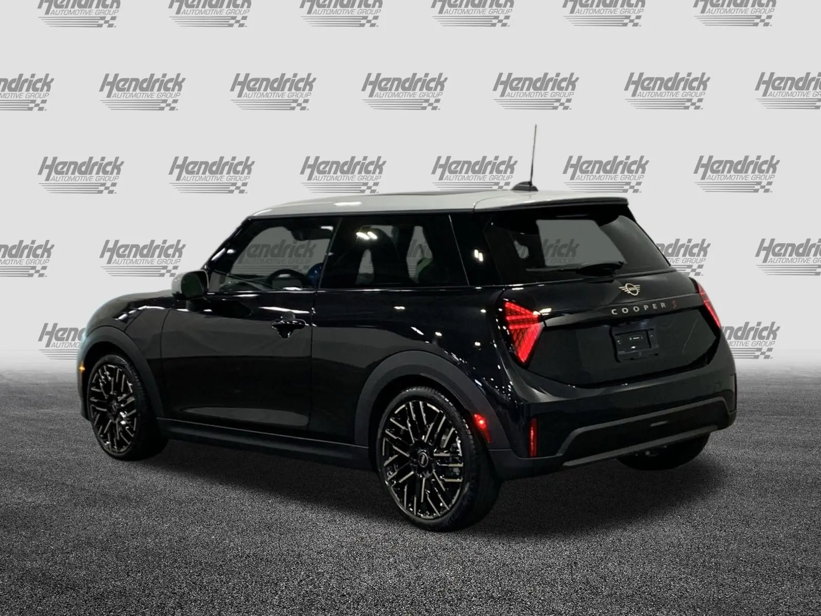2026 MINI Hardtop Cooper S photo 5