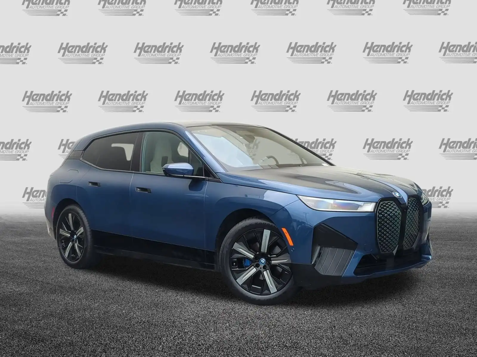 2024 BMW iX xDrive50's photo