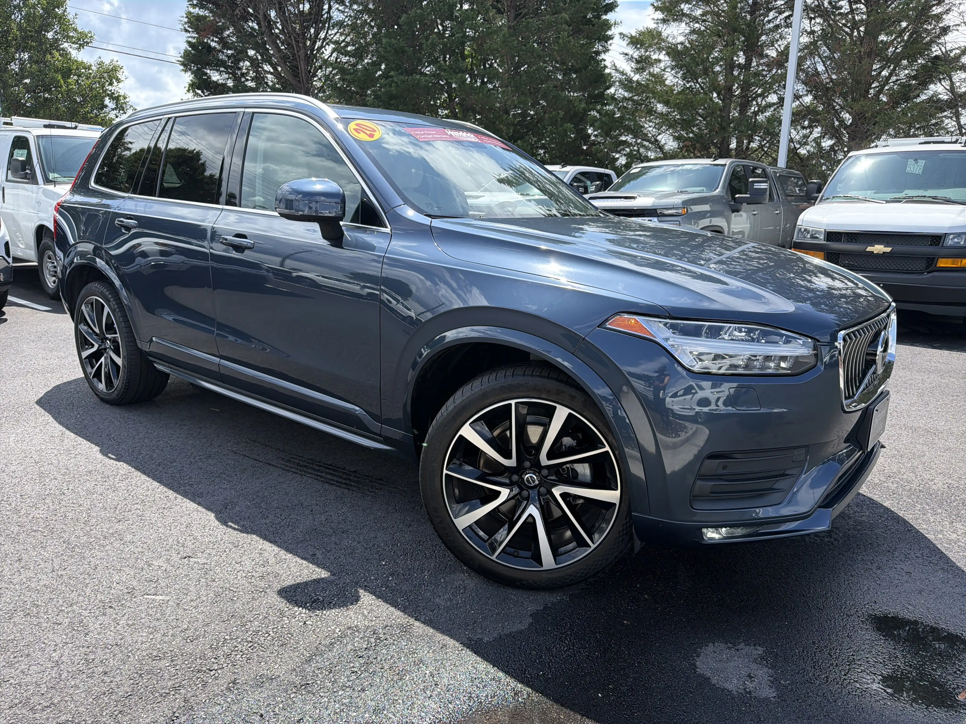2020 Volvo XC90 T6 Momentum AWD's photo