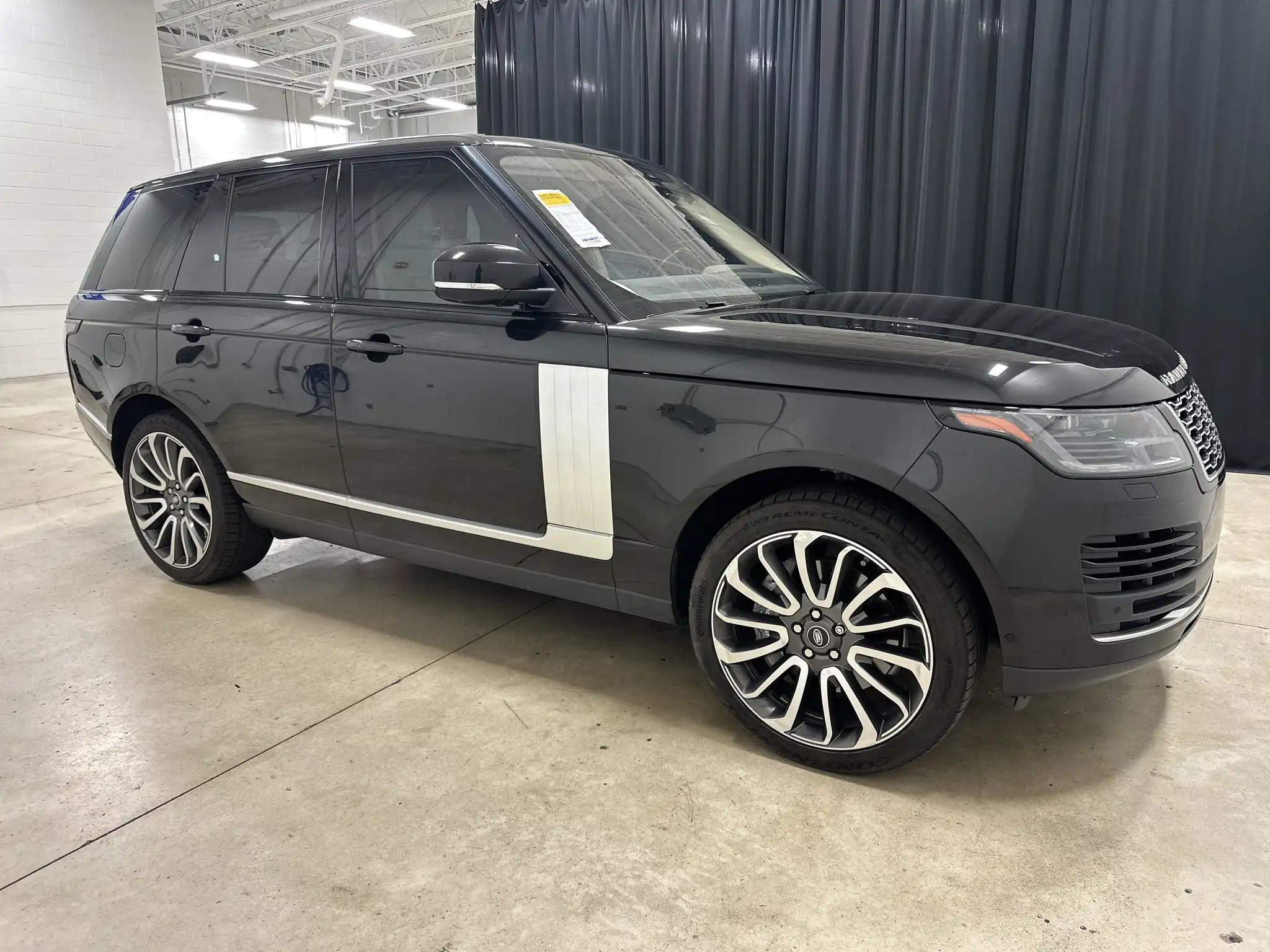 2020 Land Rover Range Rover P400 3.0 MHEV HSE's photo