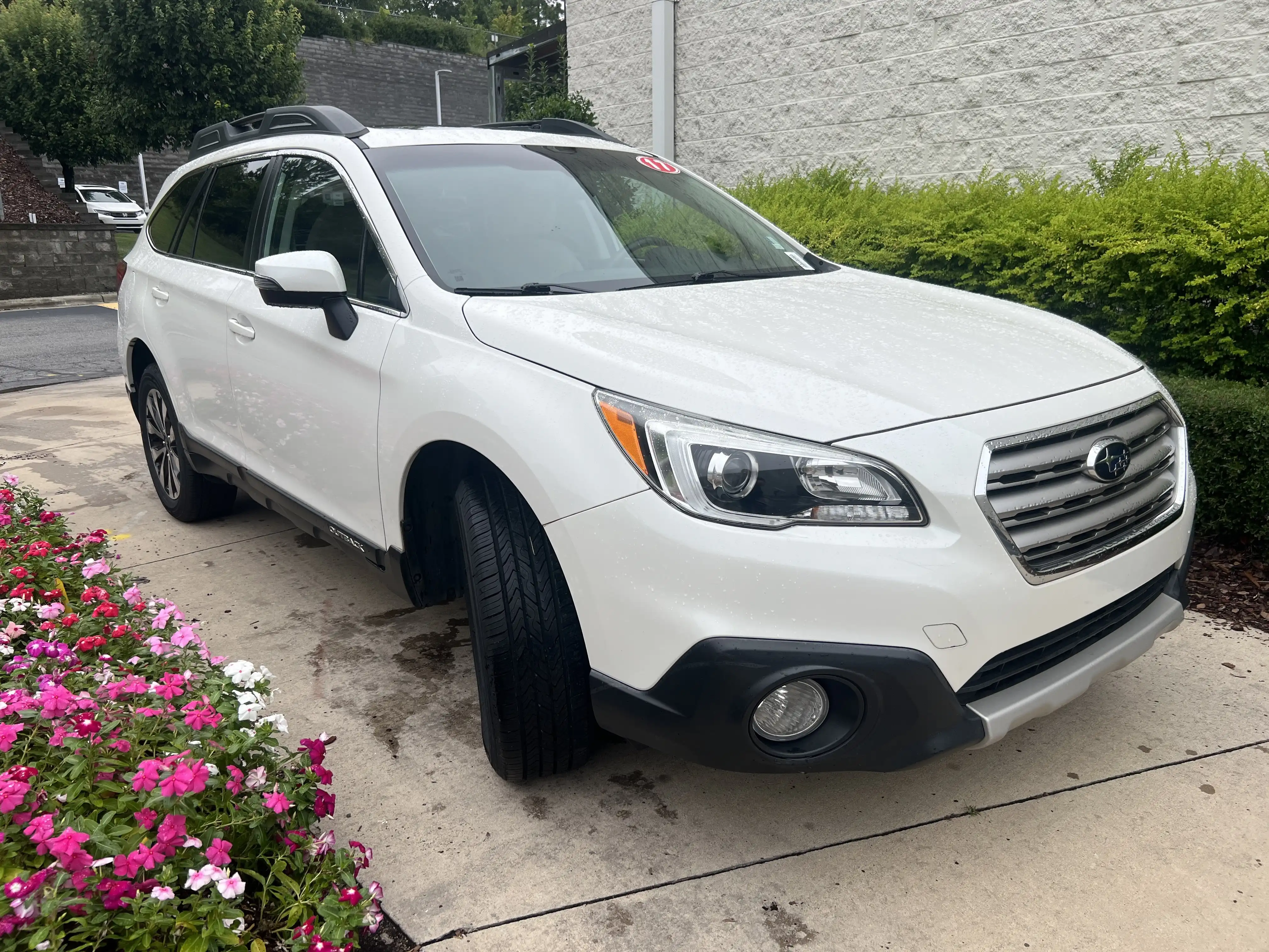 2017 Subaru Outback 2.5i Limited's photo