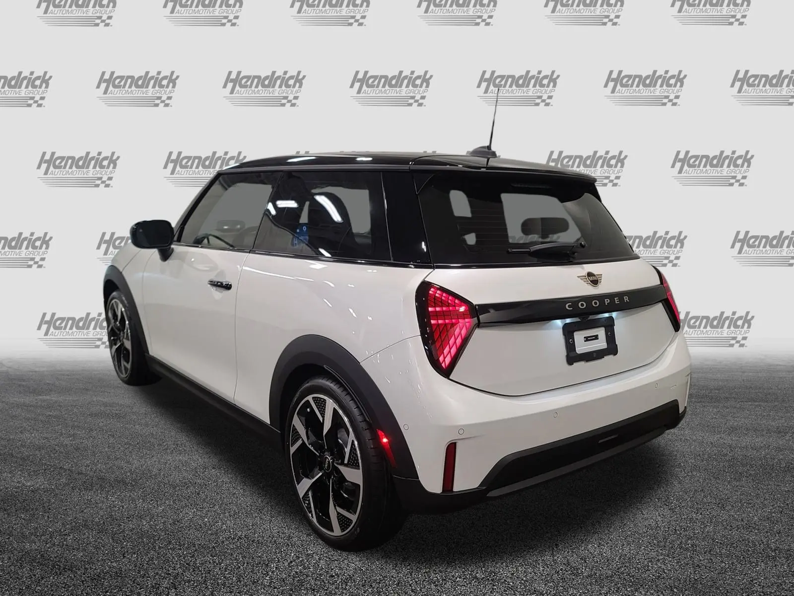 2026 MINI Hardtop undefined photo 5
